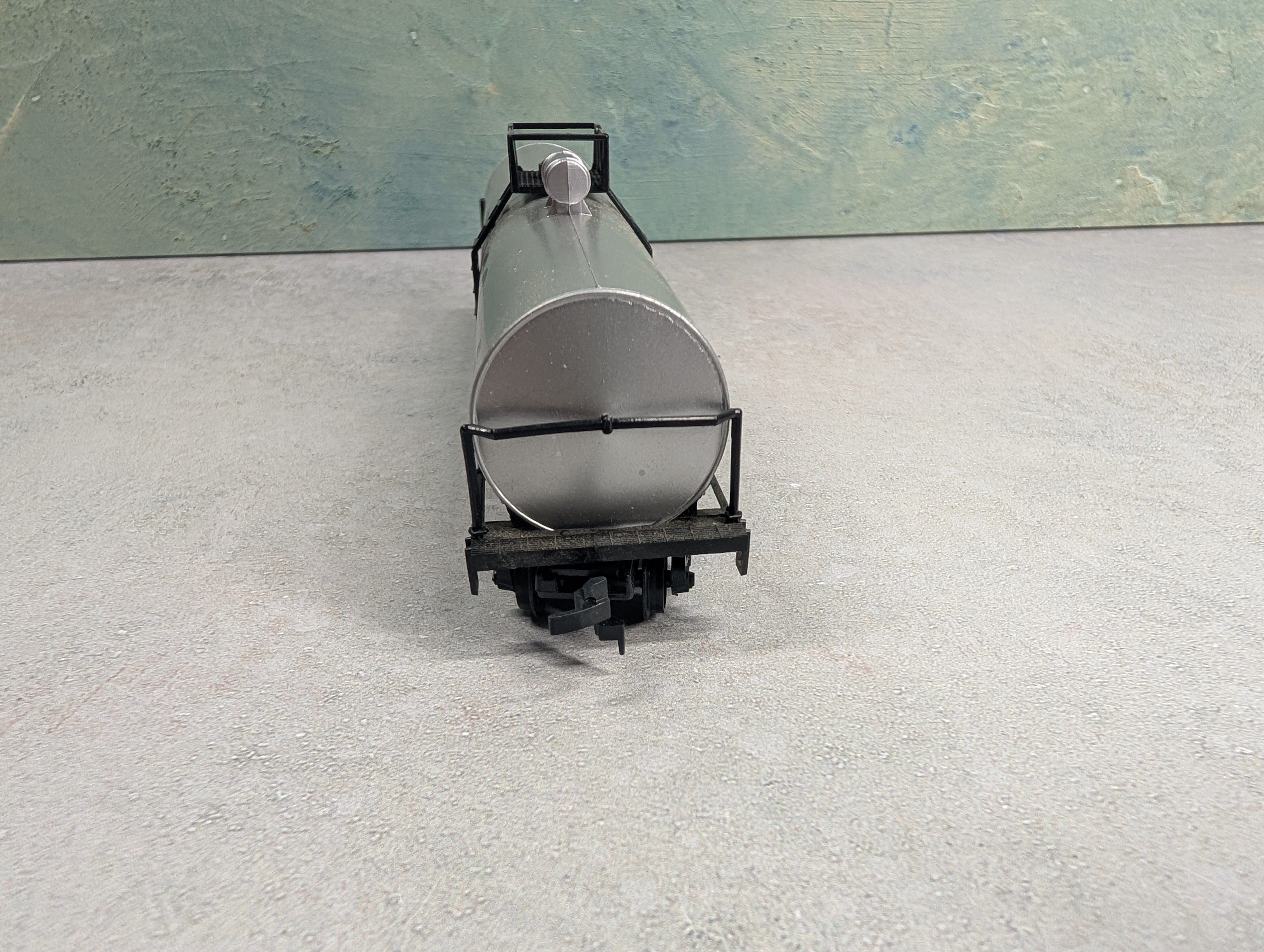 USED AHM HO Scale 50' Single Dome Tank Car Texaco TCX #6305