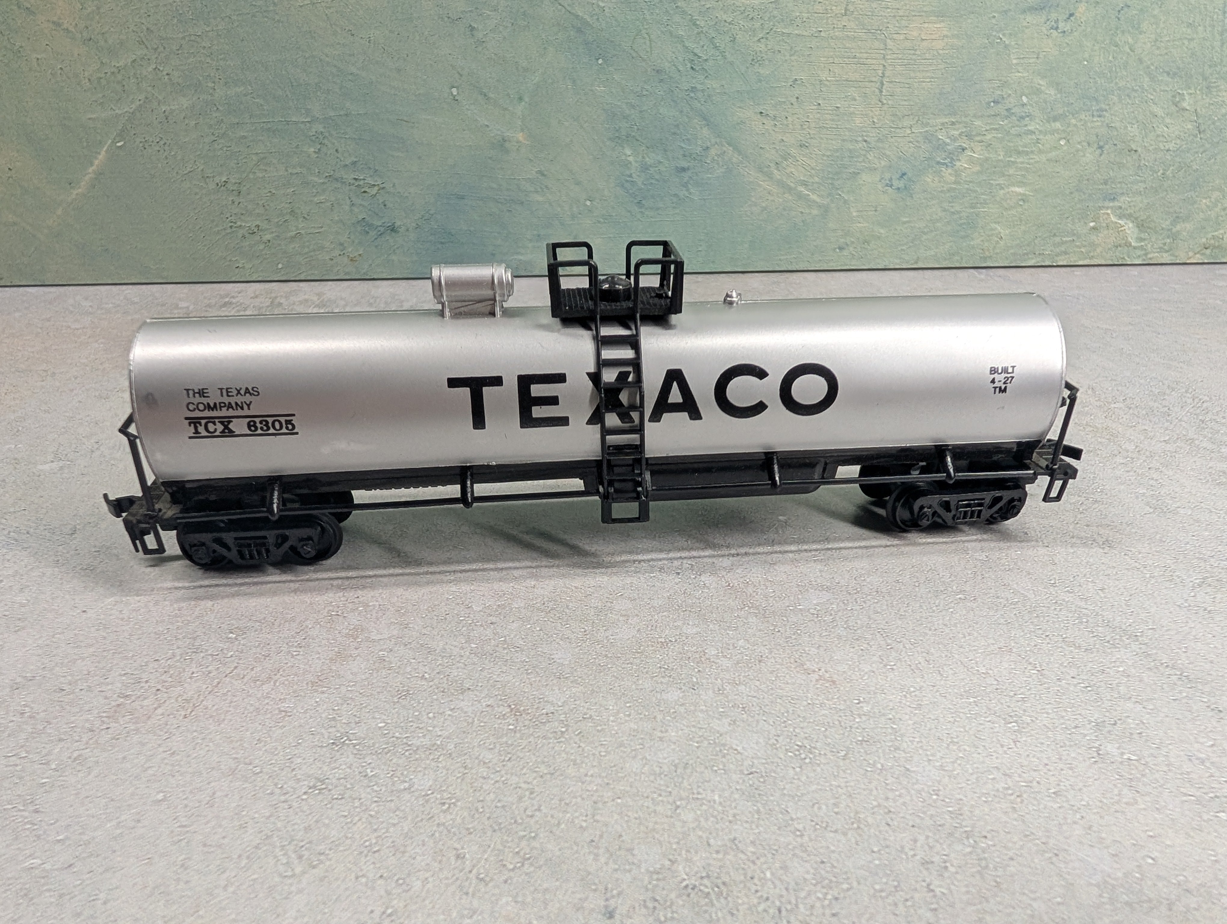 USED AHM HO Scale 50' Single Dome Tank Car Texaco TCX #6305