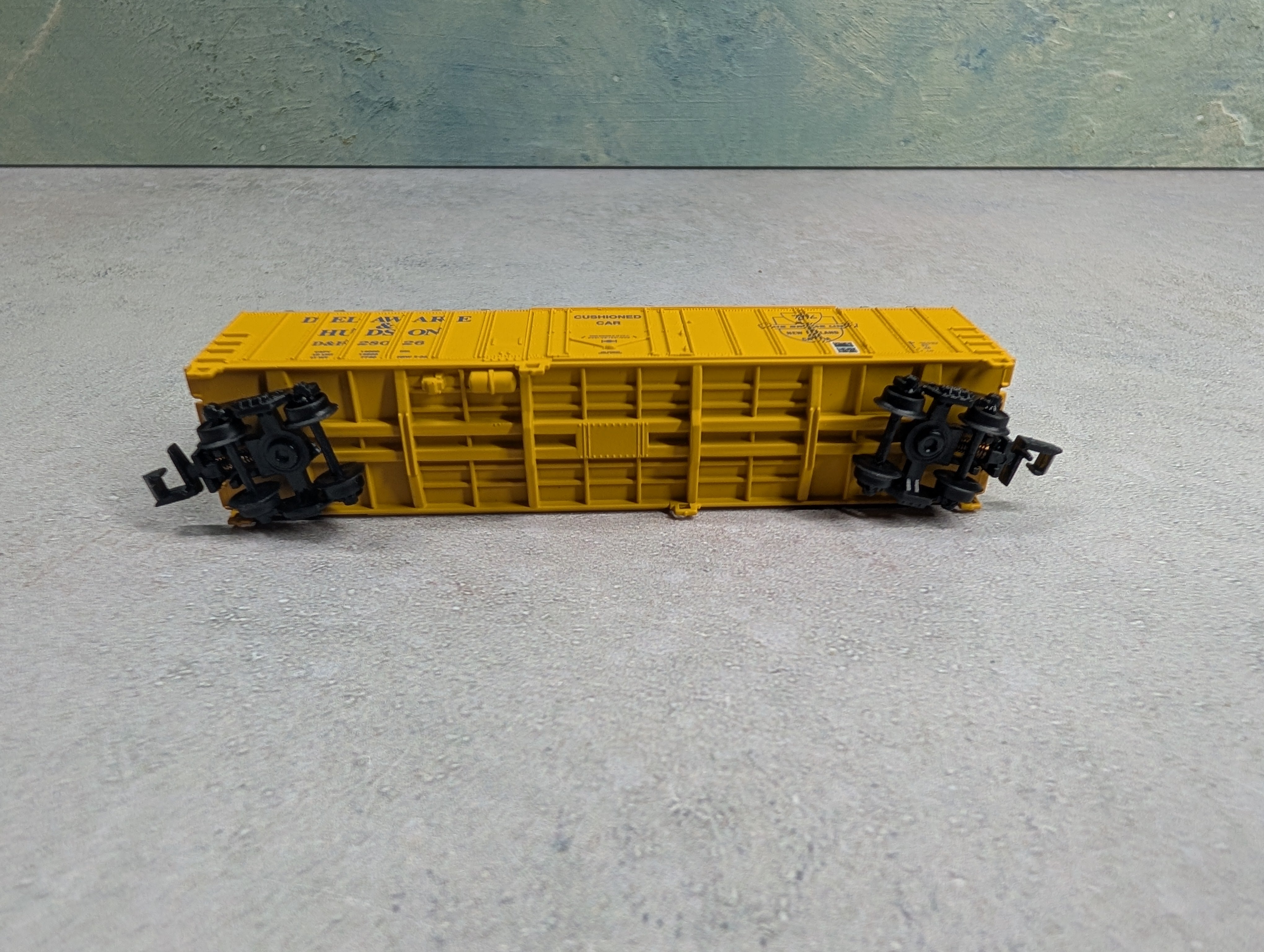 USED Walthers 932-8807 N Scale NA 50' Ext Post Box Car Delaware and Hudson D&H #28026