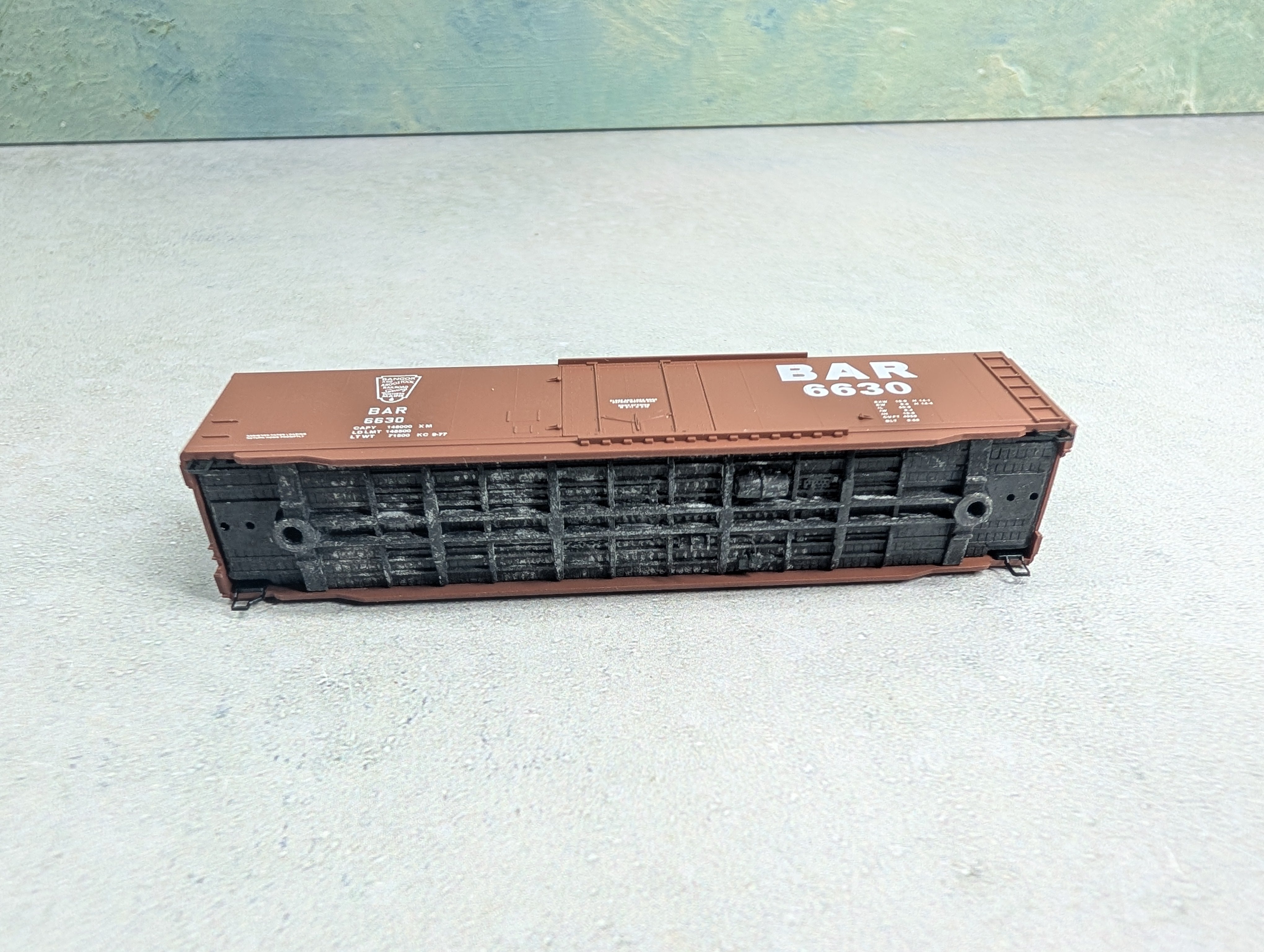 USED Micro-Trains 38140 N Scale 50' Standard PD Box Car Bangor & Aroostook BAR #6630