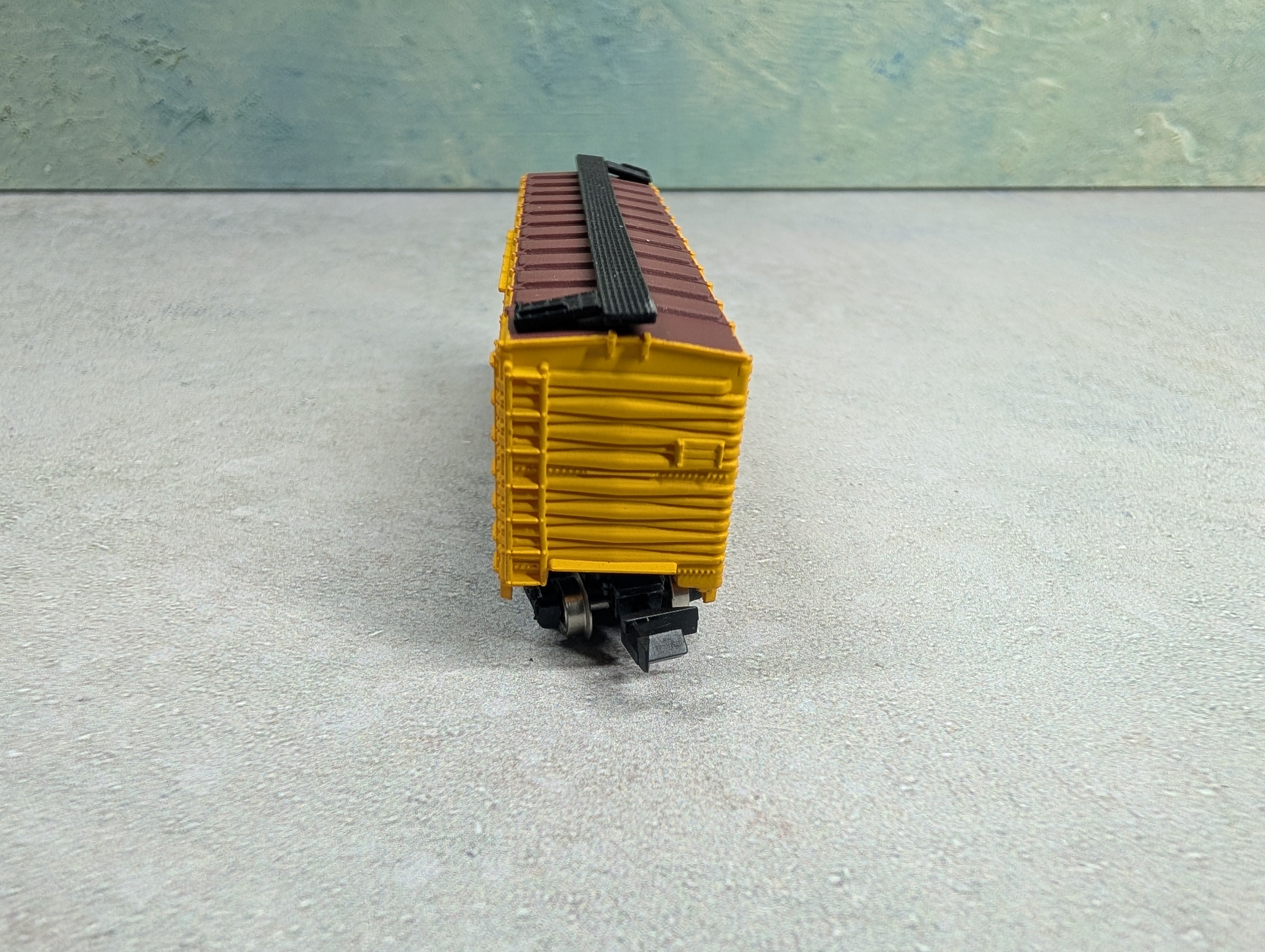 USED Bachmann N Scale 41' Wood Side Box Car Chicago & Illinois Midland C&IM #8084