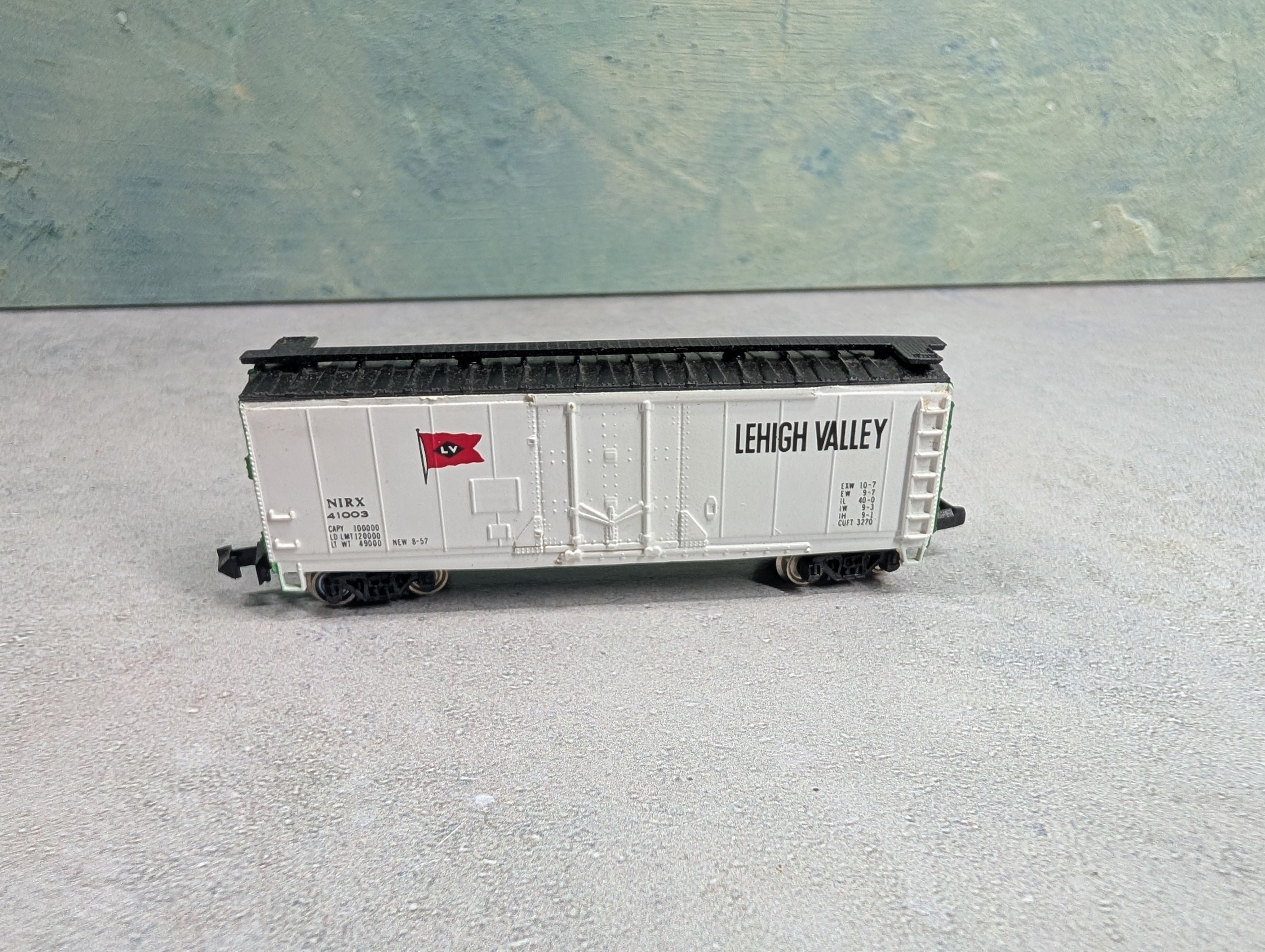 USED Bachmann N Scale 40' Box Car Lehigh Valley LV #41003
