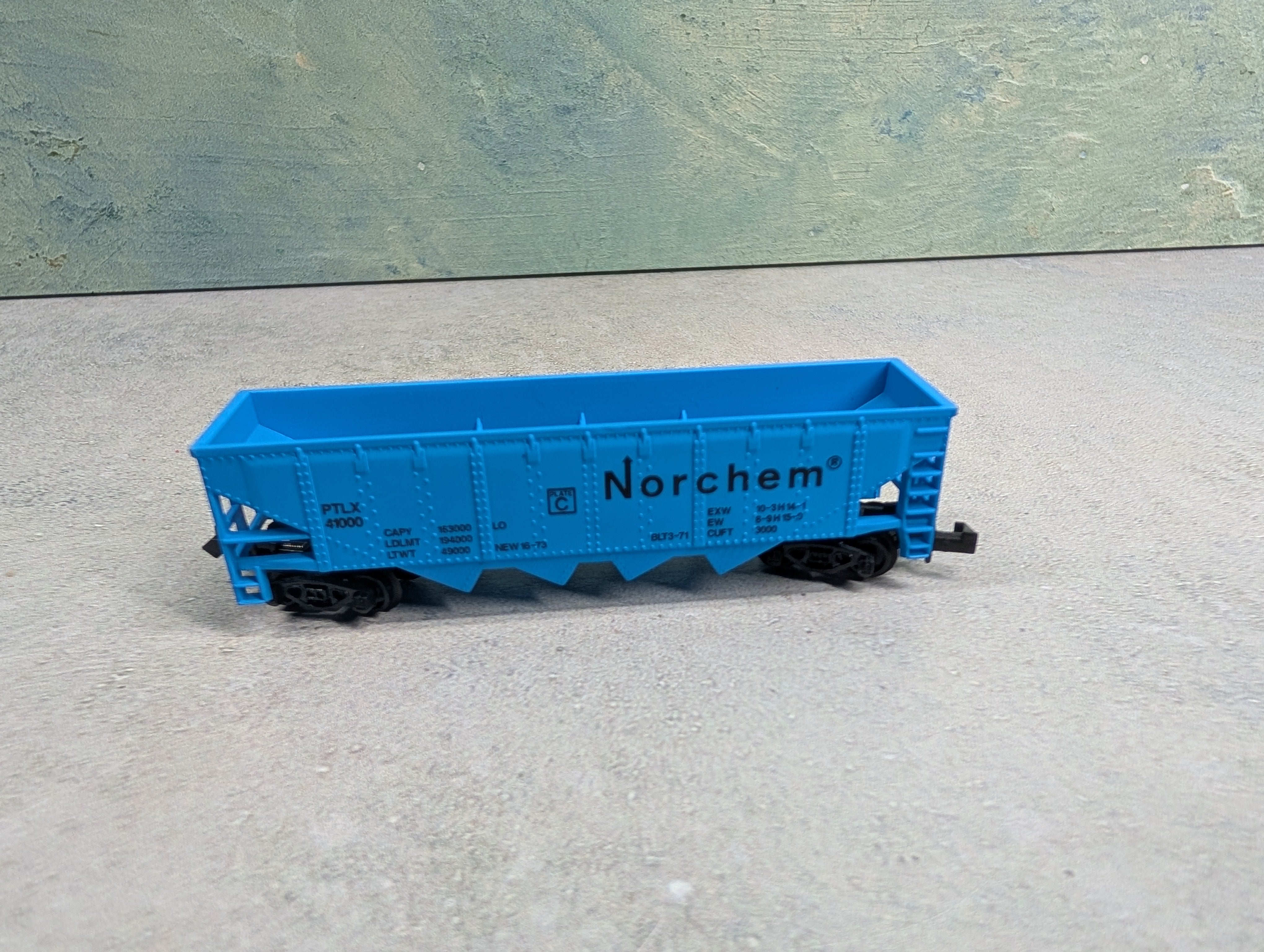 USED Model Power N Scale Quad Hopper Norchem PTLX #41000