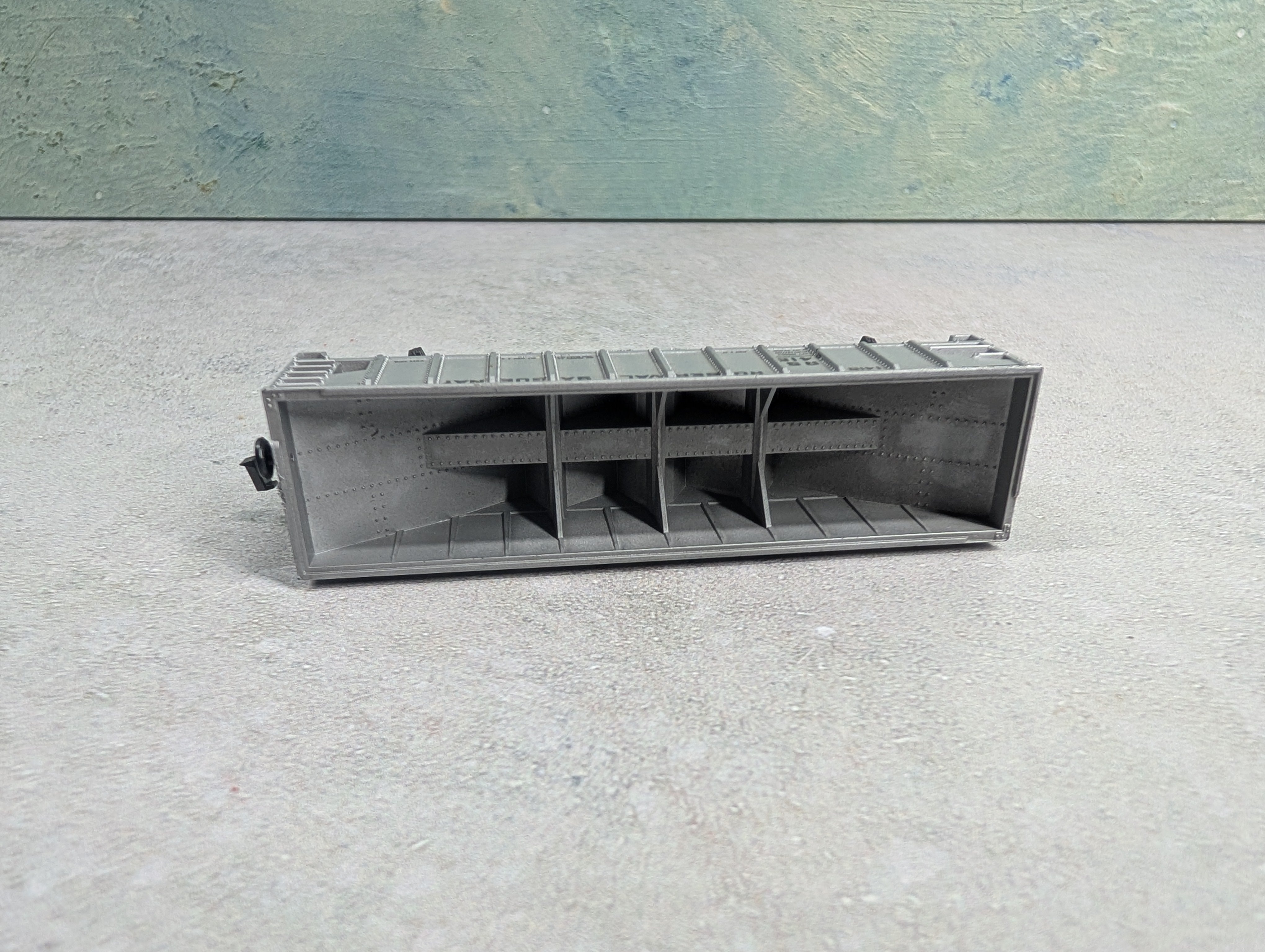 USED AHM N Scale Quad Hopper Roberval and Saguenay Railway RS #1418