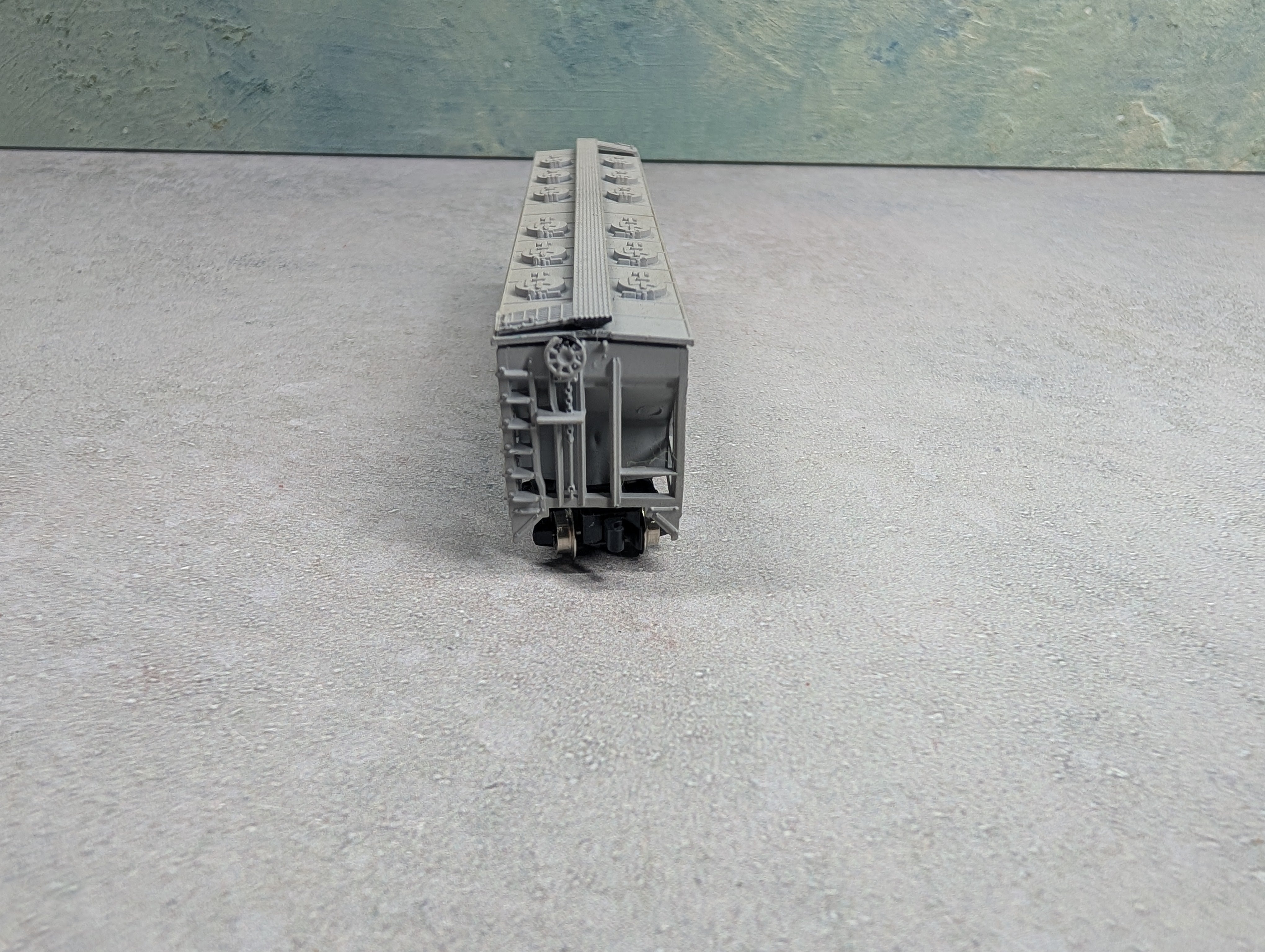 USED Con-Cor #1-001732 N Scale PS-2 52' Covered Hopper Norfolk & Western N&W #70352