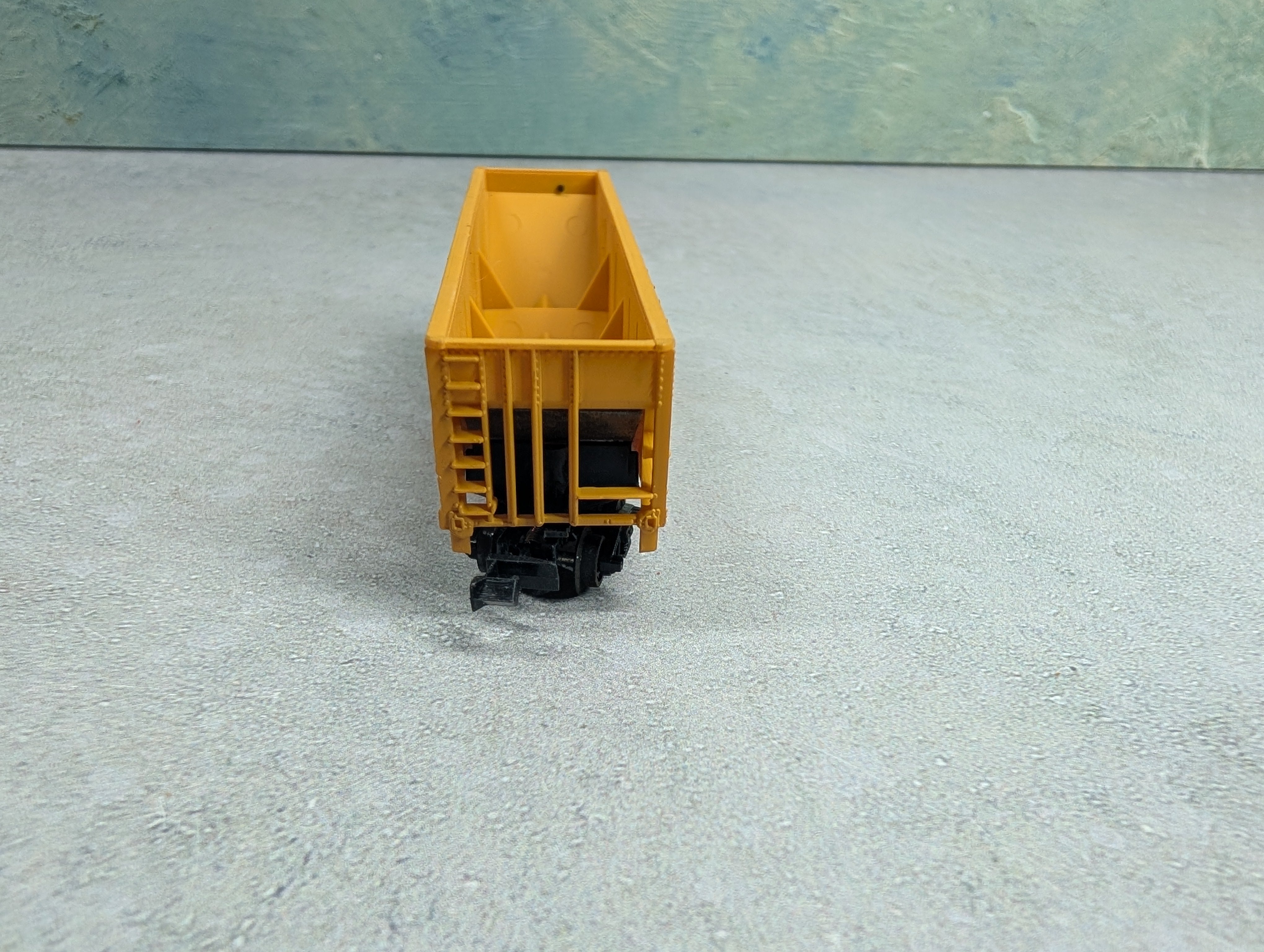 USED Bev-Bel 14006 N Scale 100 Ton Hopper Delaware and Hudson D&H #2701