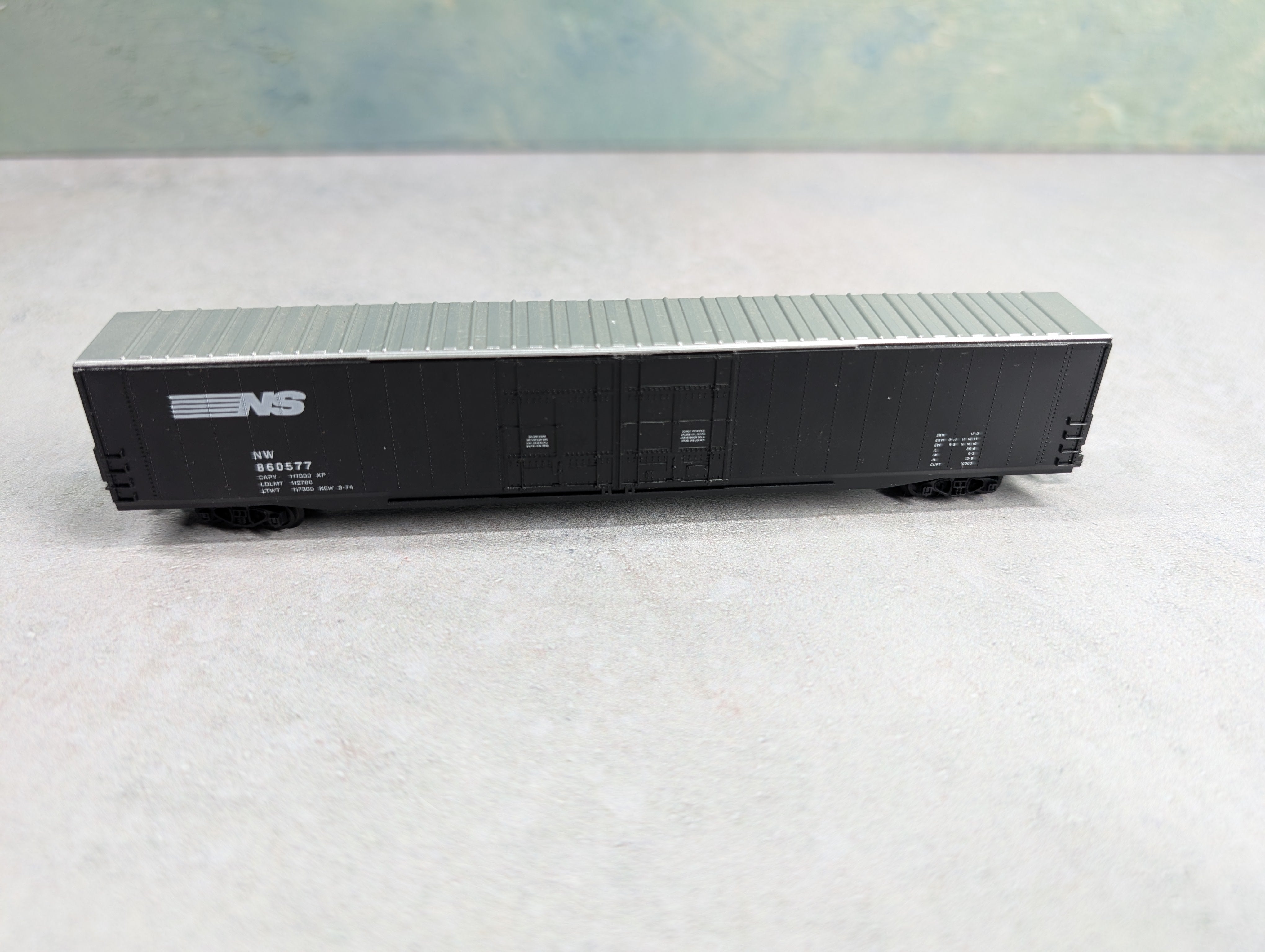 USED Arnold 5323 N Scale 86' Double Door Box Car Norfolk Southern NW #860577