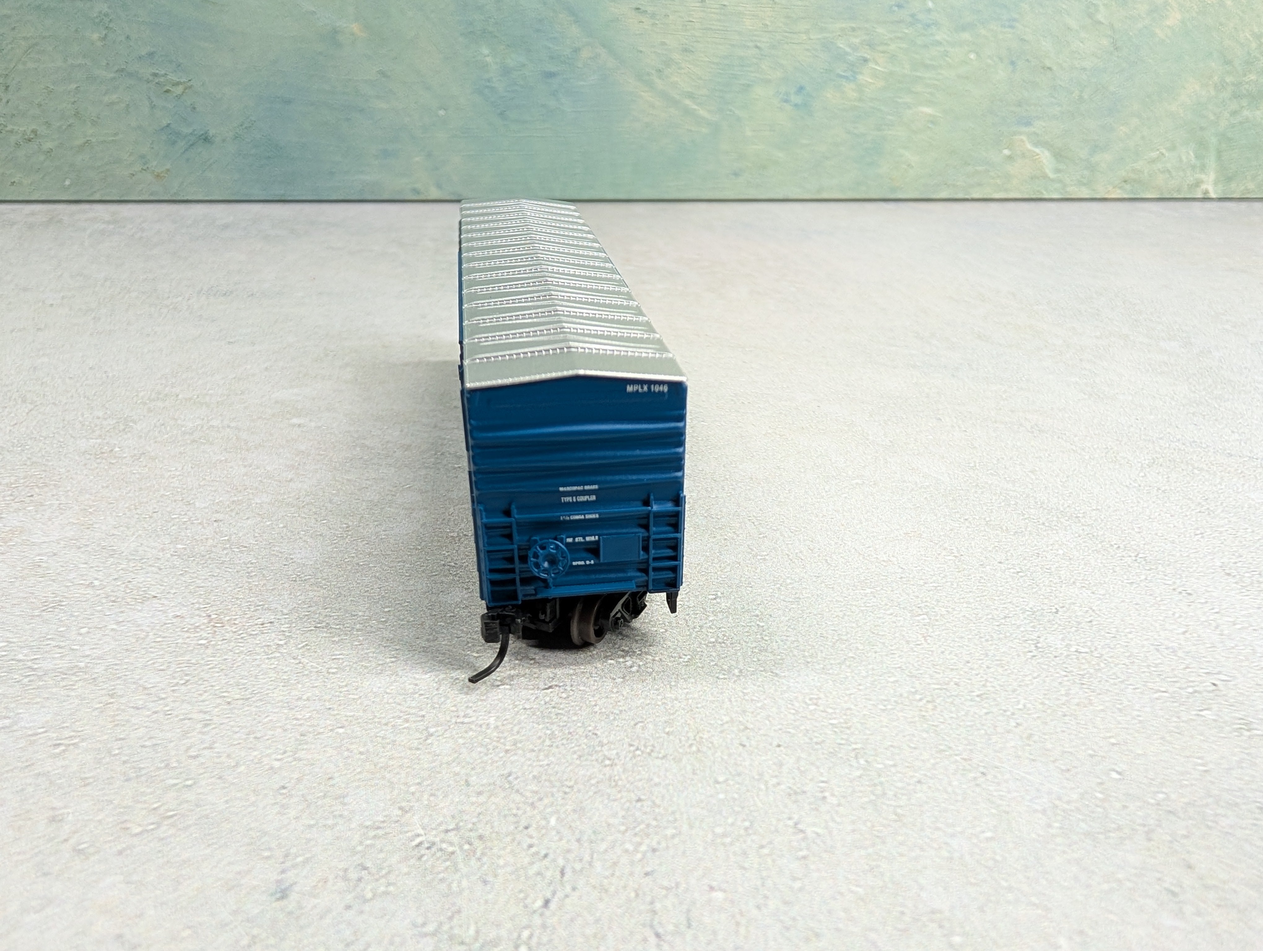 USED Athearn 10684 N Scale 50' NACC Box Car Mountain Pine Lumber MPLX #1046
