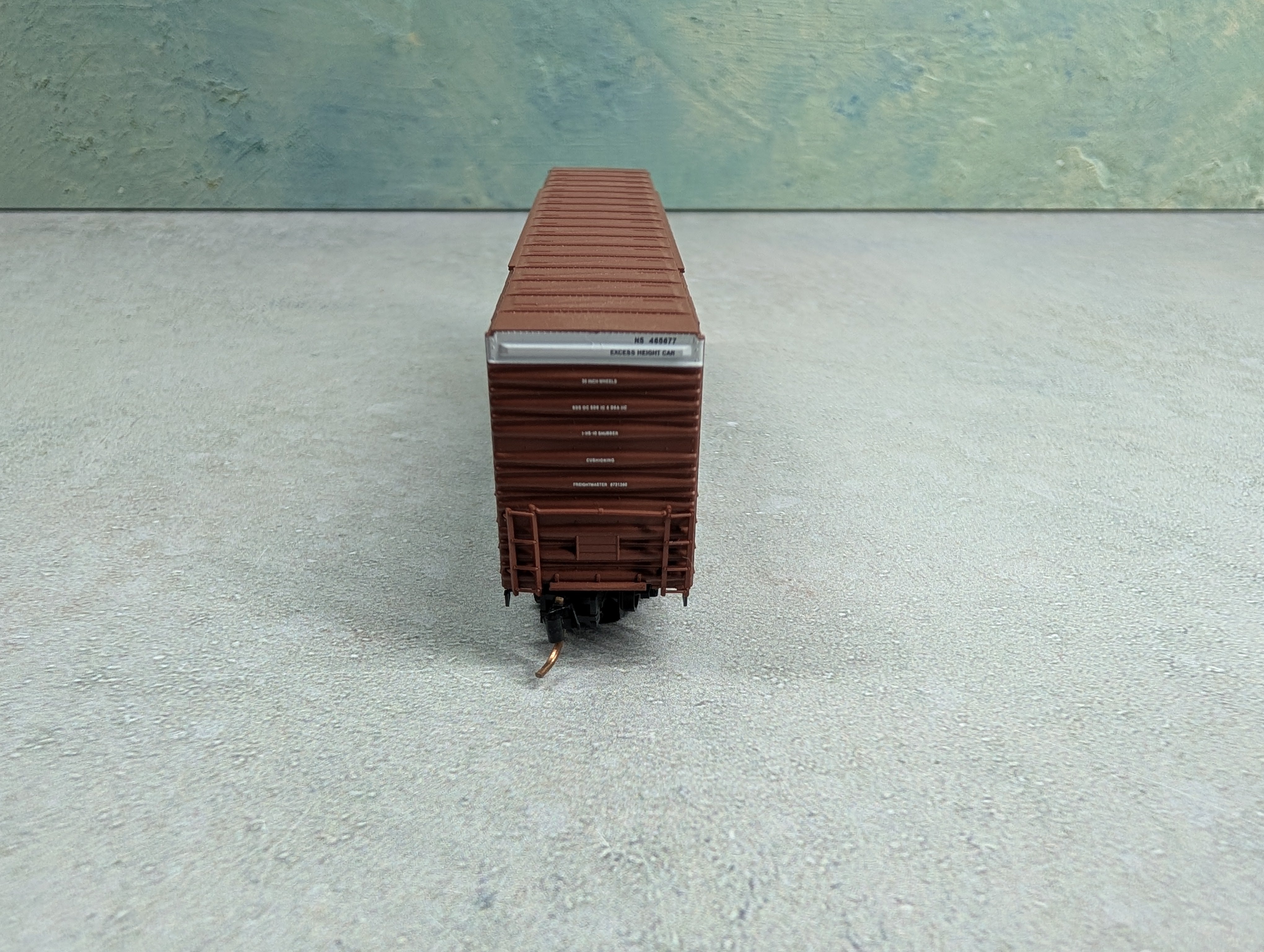 USED Micro-Trains 102070 N Scale 60' Box Car, Excess Height Norfolk Southern NS #465677