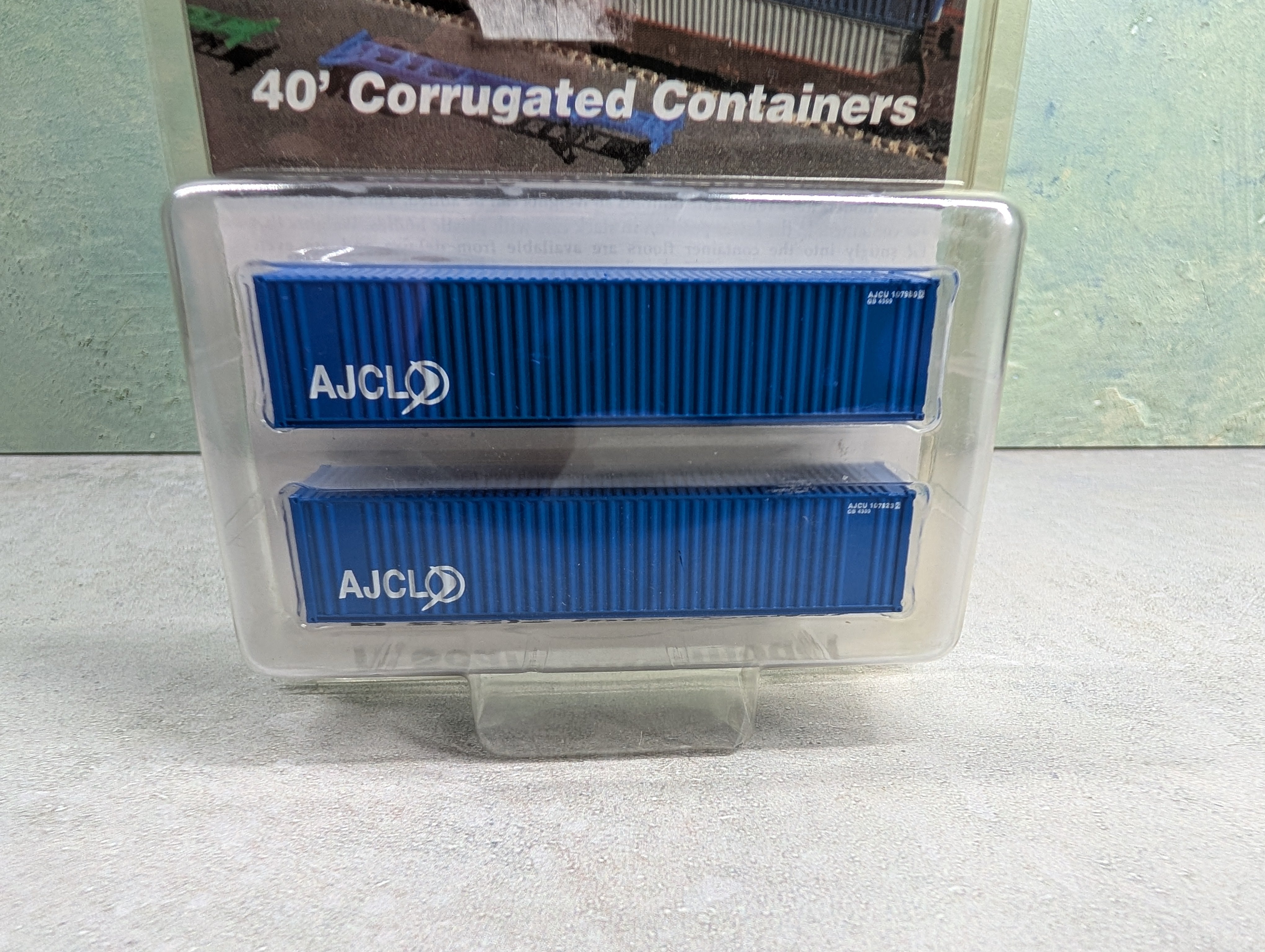 Deluxe 5340 N Scale 40' Corrugated Containers AJCL