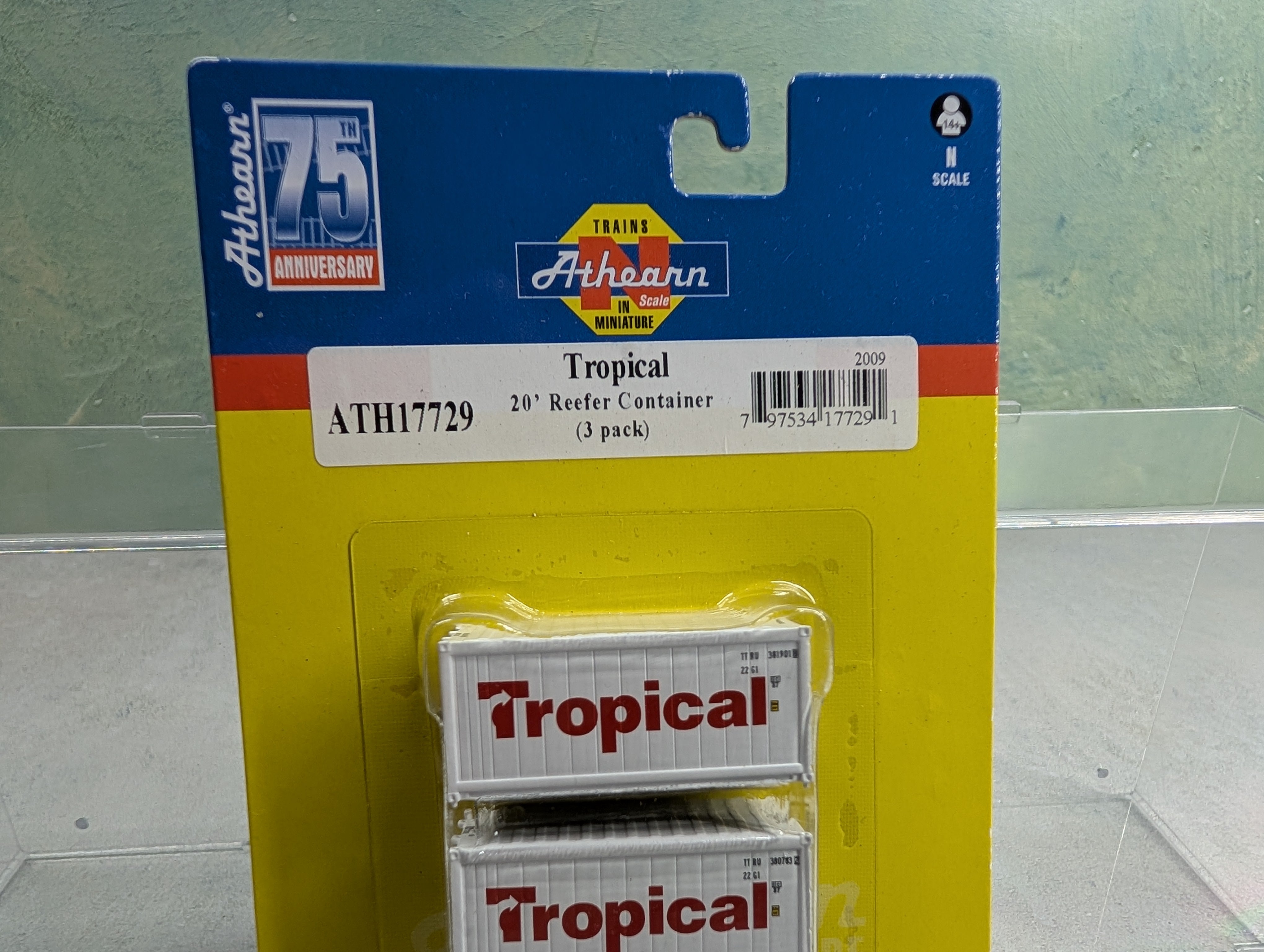 Athearn ATH17729 N Scale 20' Reefer Container Tropical (3 pcs)