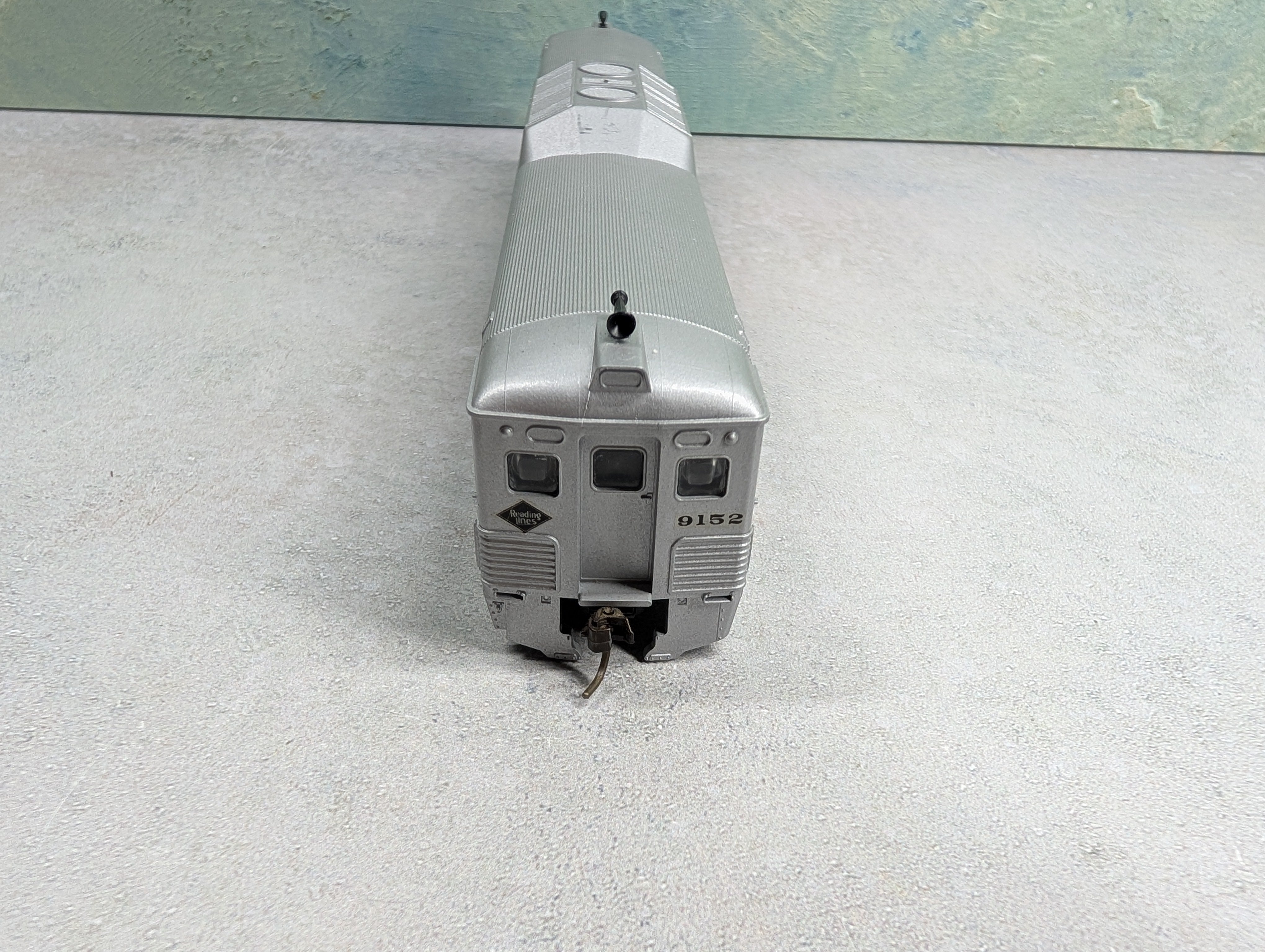 USED Athearn HO Scale RDC Passenger Car Reading #9152 Decal Parts/Repairs