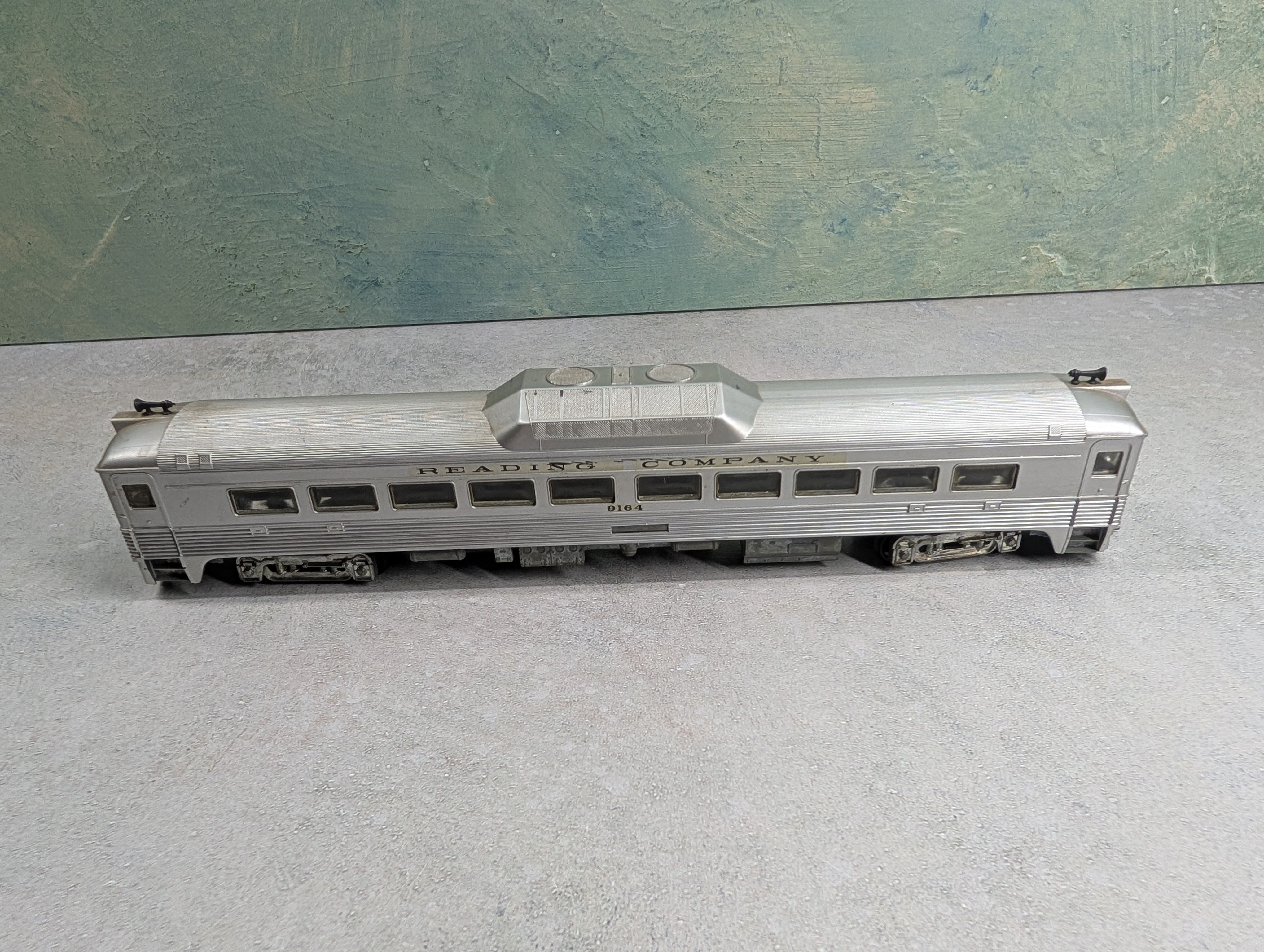 USED Athearn HO Scale RDC Passenger Car Reading #9164 Decal Non-Powered