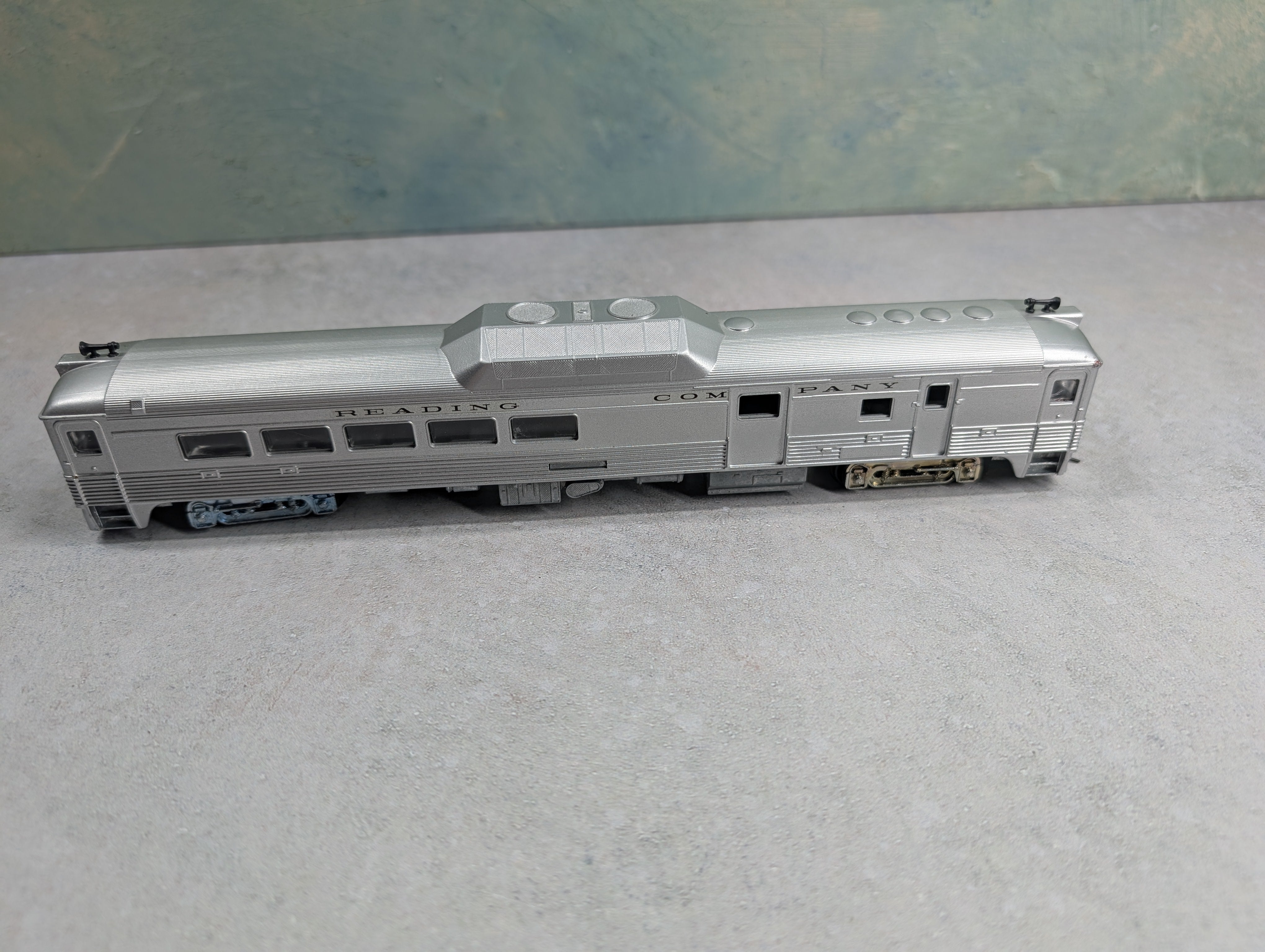 USED Athearn HO Scale RDC Passenger Car Reading #9166 Decal Non-Powered