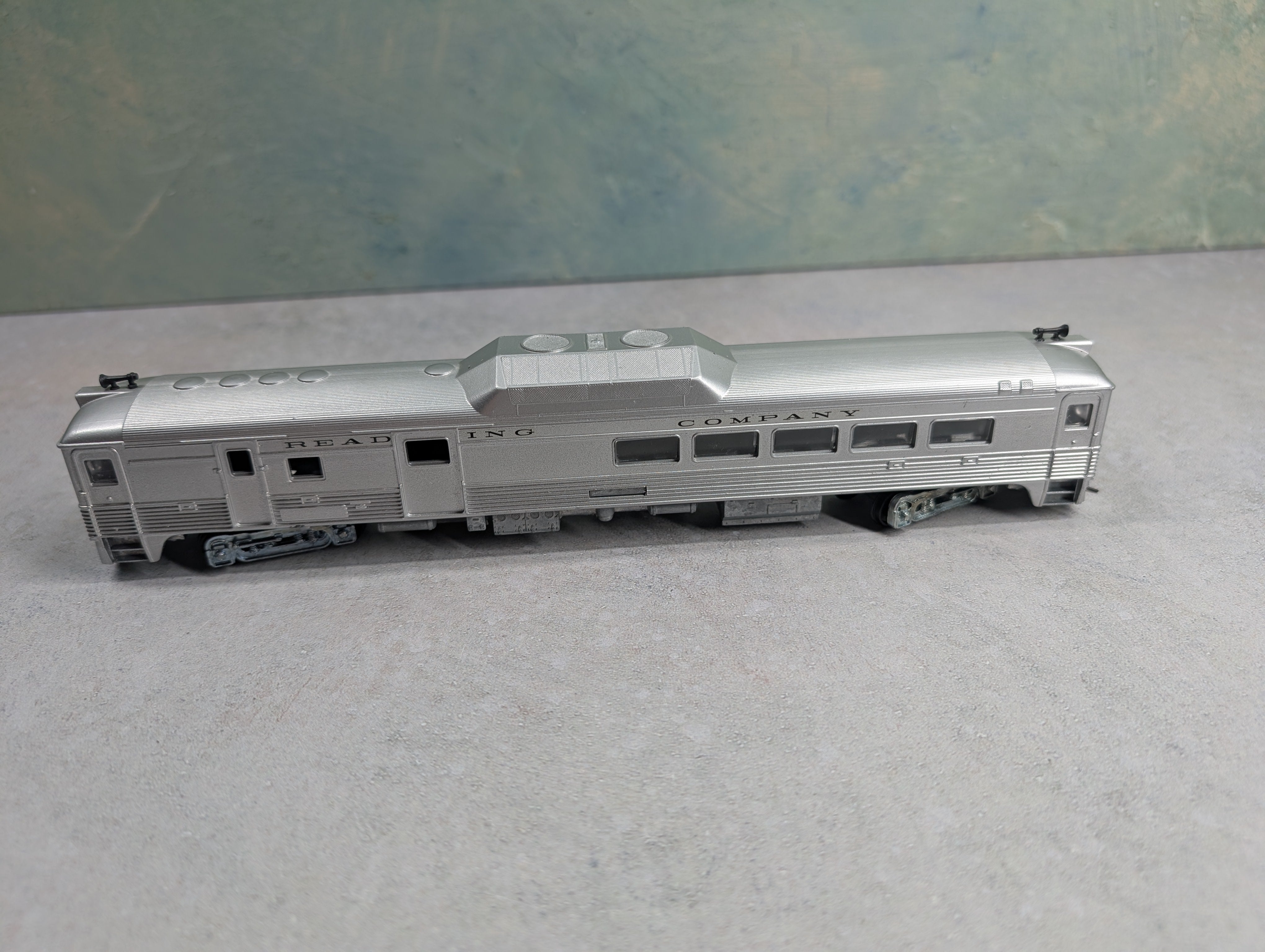 USED Athearn HO Scale RDC Passenger Car Reading #9166 Decal Non-Powered