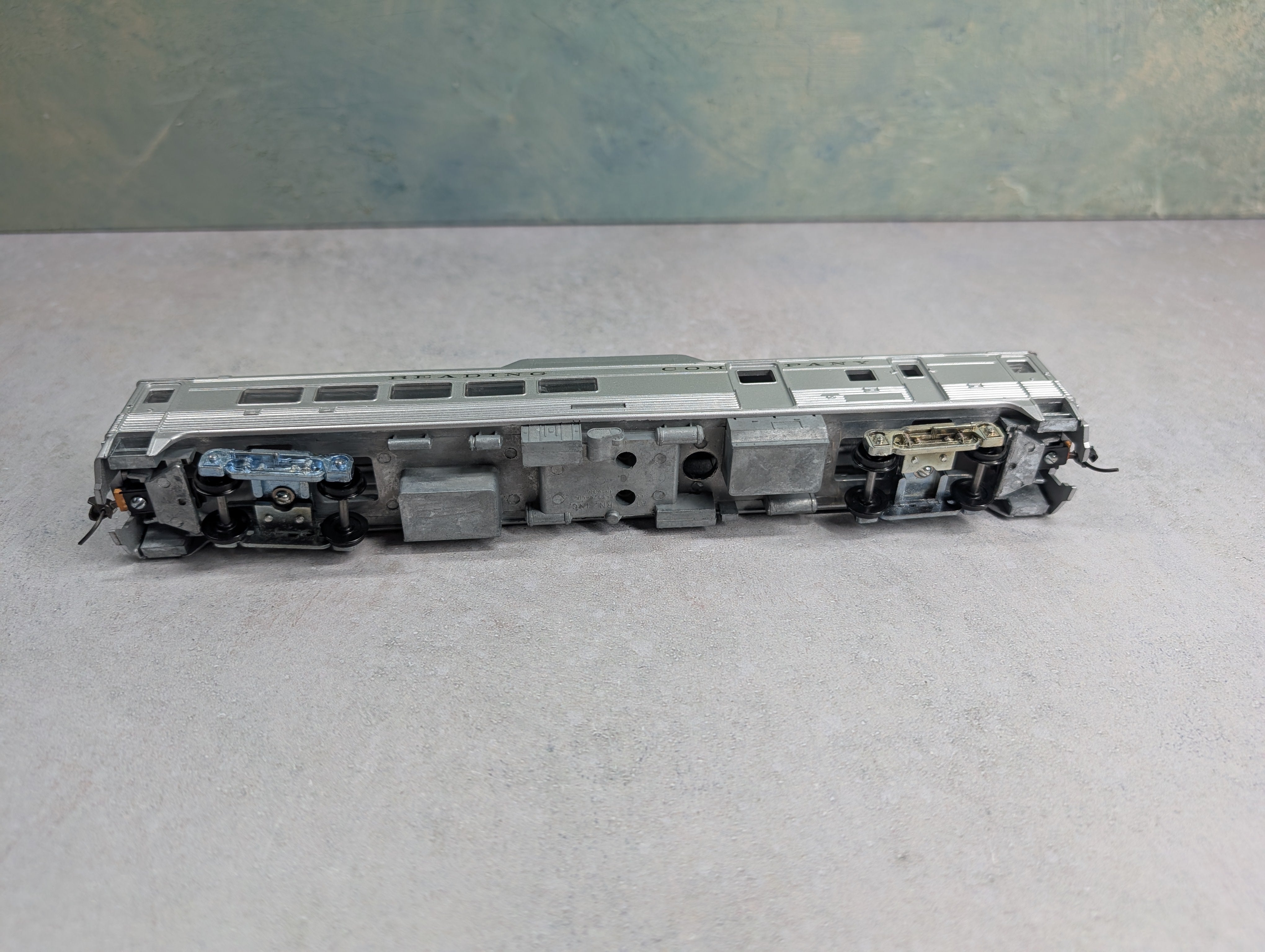 USED Athearn HO Scale RDC Passenger Car Reading #9166 Decal Non-Powered