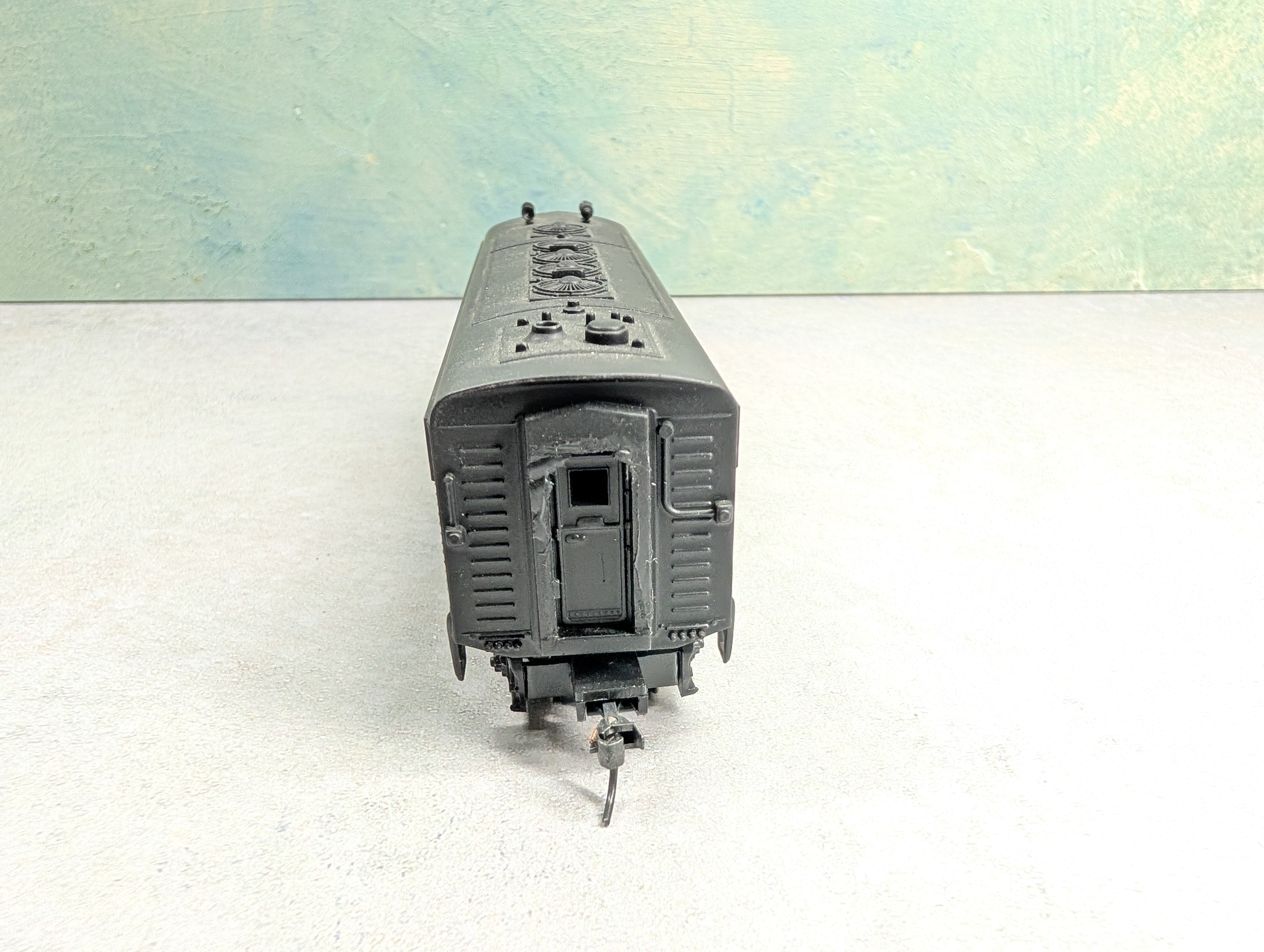USED Mantua HO Scale F Unit Diesel Locomotive Reading #902 Runs Great DC