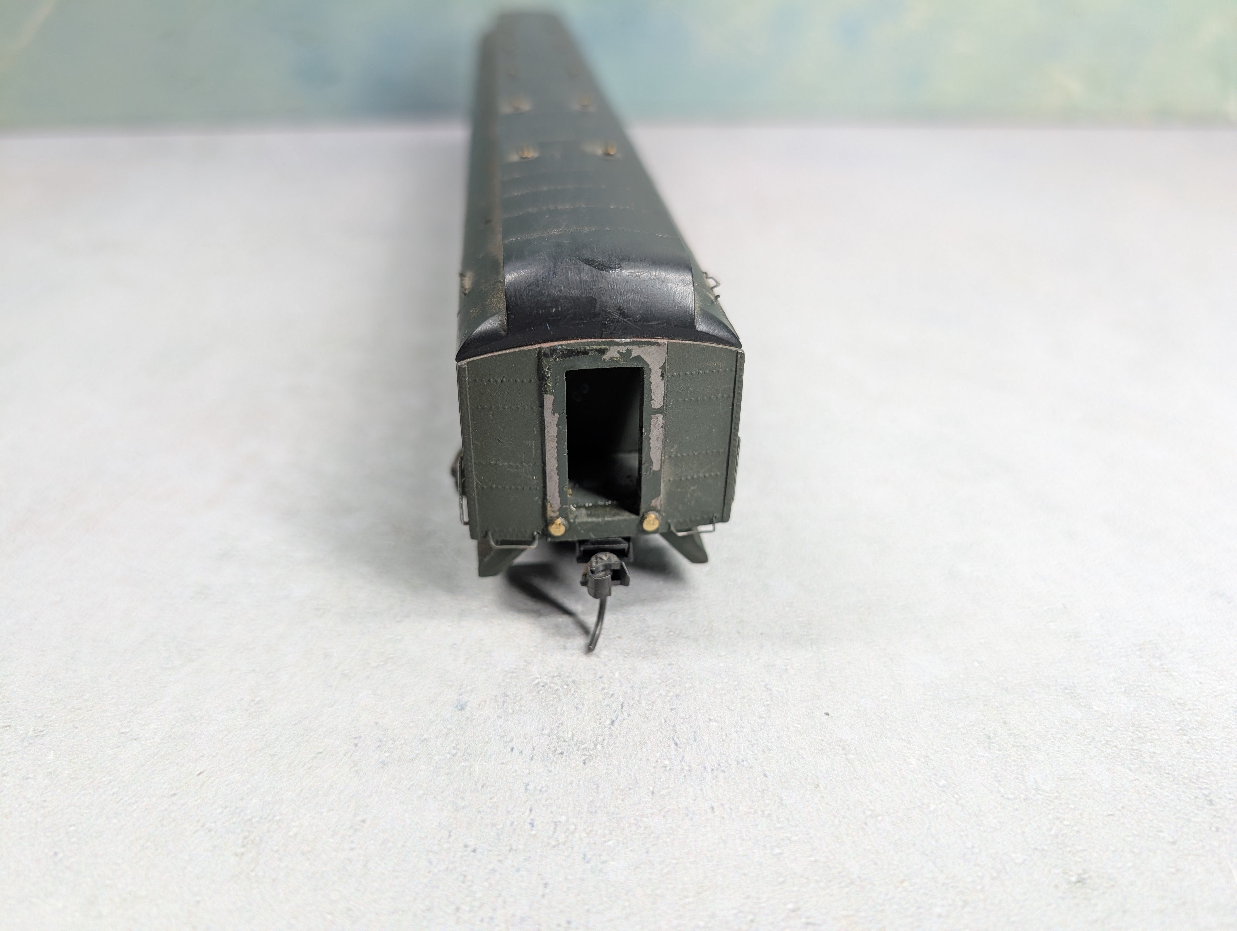 USED HO Scale Heavyweight Combine Passenger Car Undecorated Custom Painted