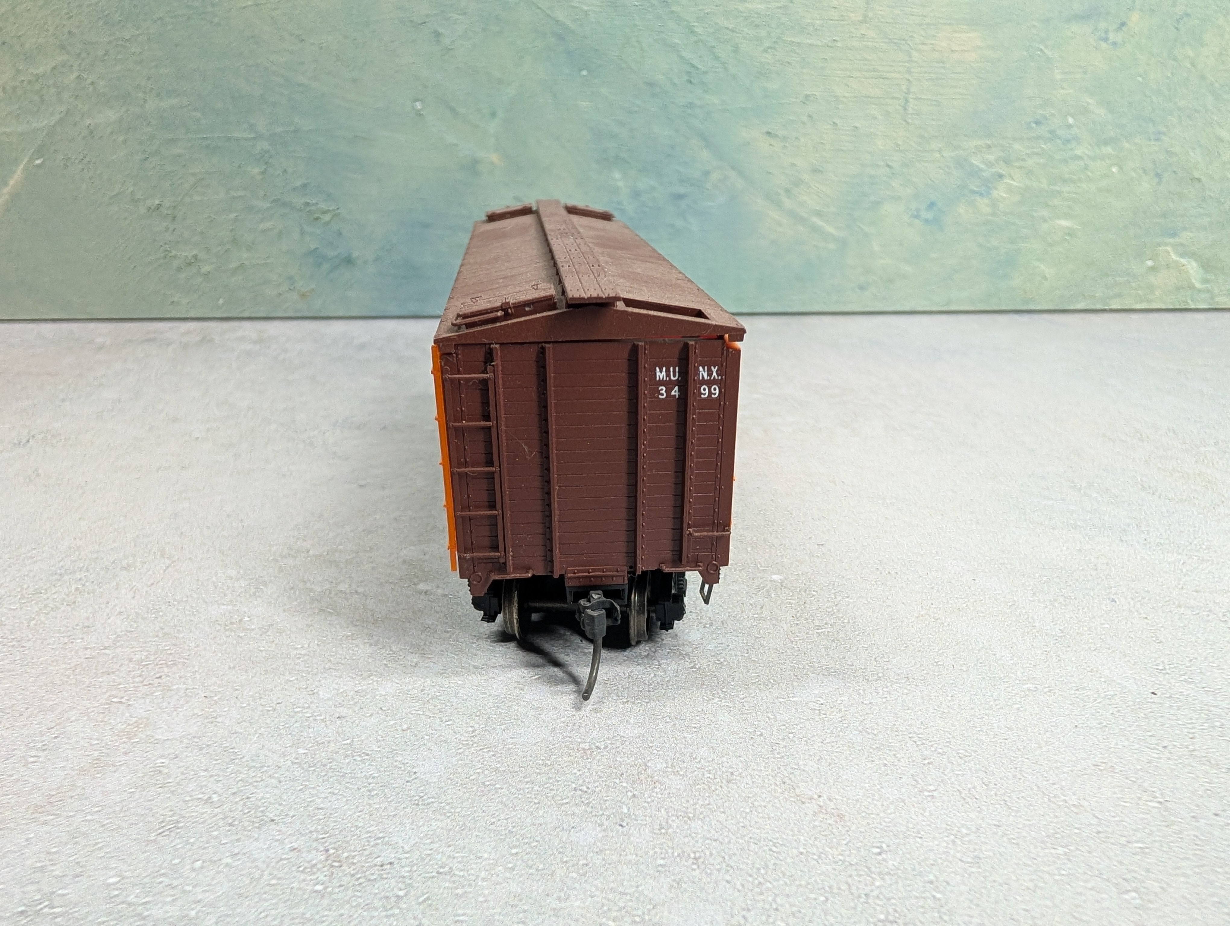 USED Red Caboose HO Scale 37' Wooden Box Car Mather Stock Car MUNX #3499