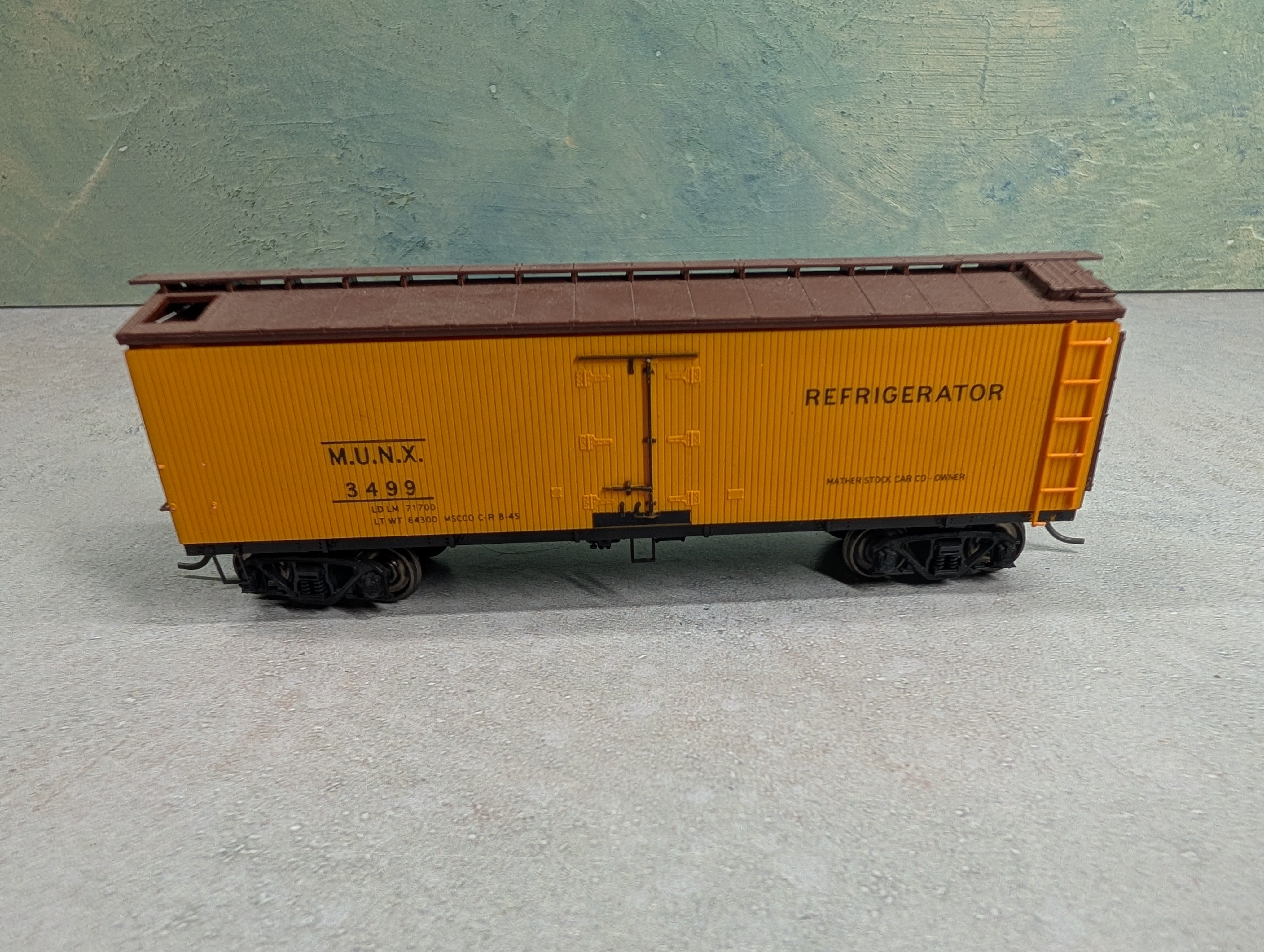 USED Red Caboose HO Scale 37' Wooden Box Car Mather Stock Car MUNX #3499