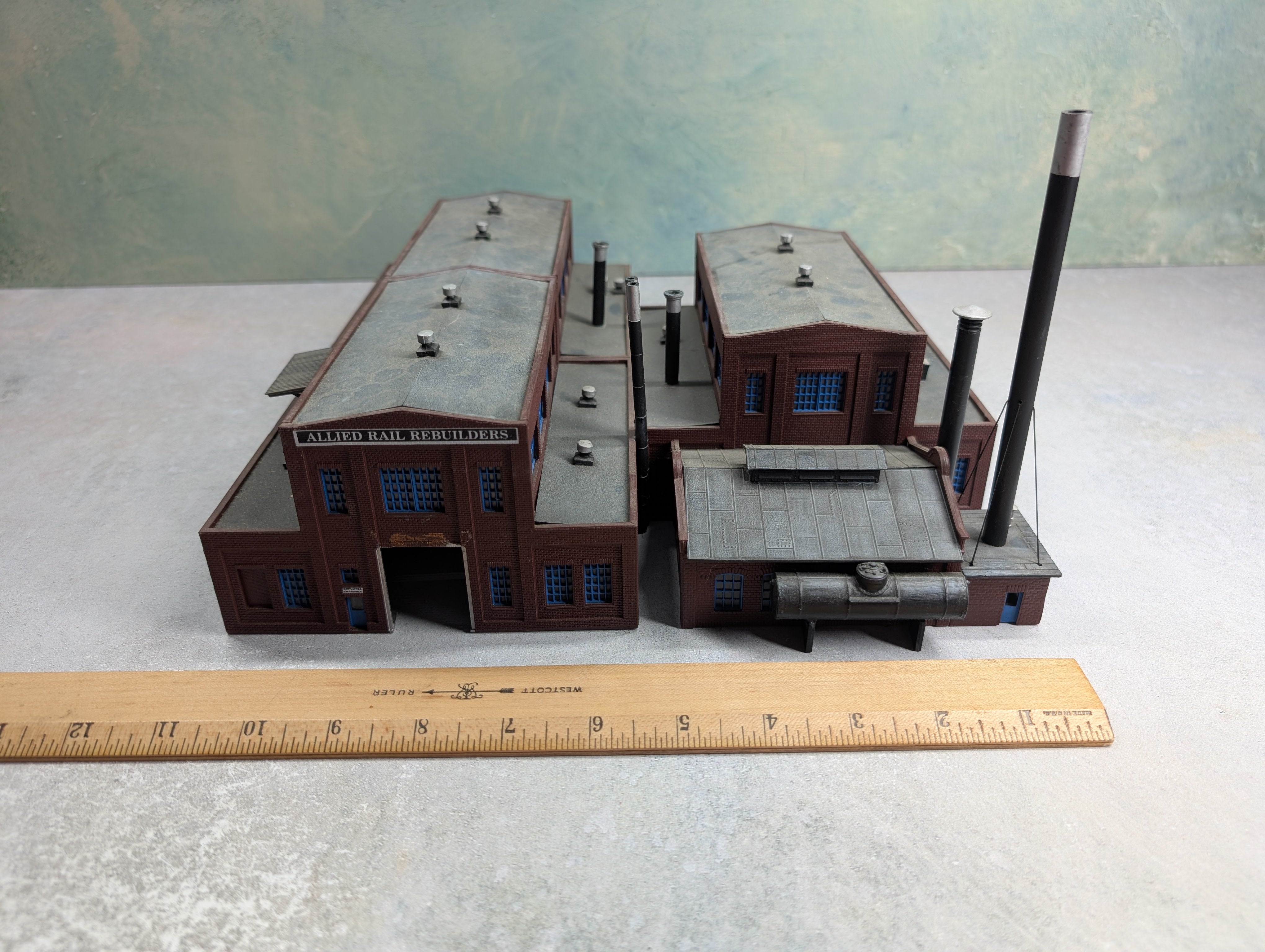 USED Walthers N Scale Custom Allied Rail Rebuilders Warehouses