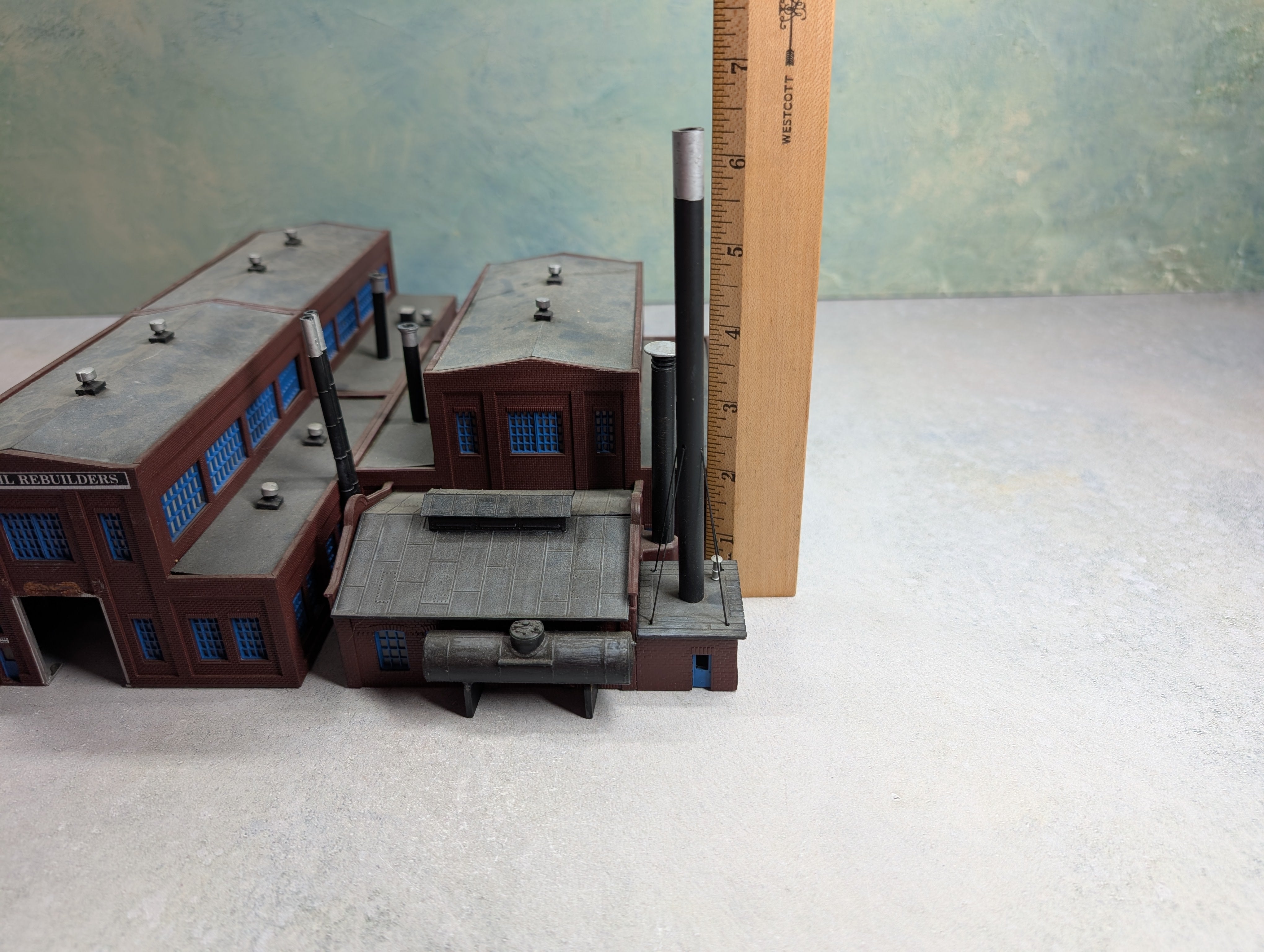 USED Walthers N Scale Custom Allied Rail Rebuilders Warehouses