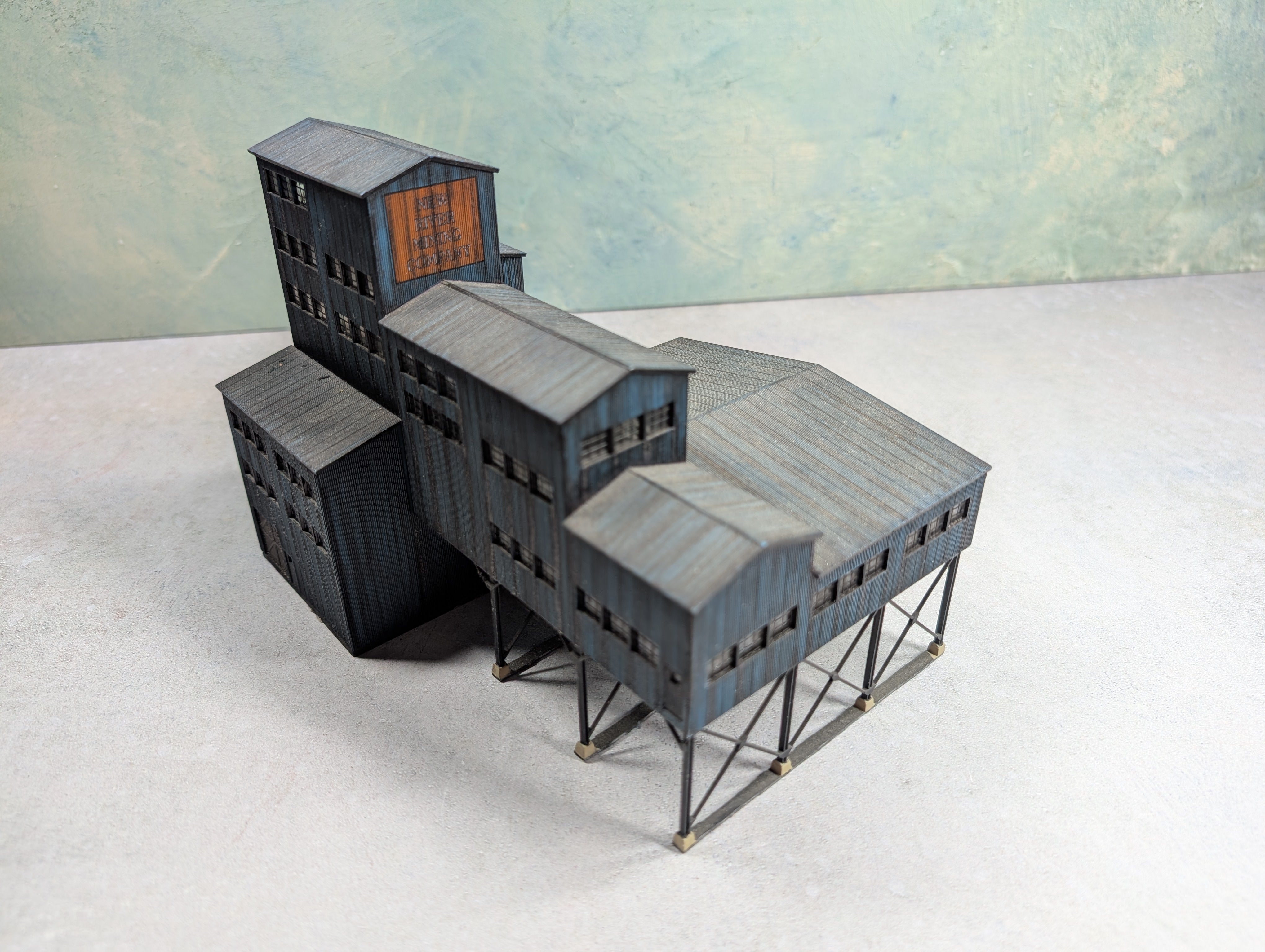 USED Walthers N Scale Weathered New River Mining Company