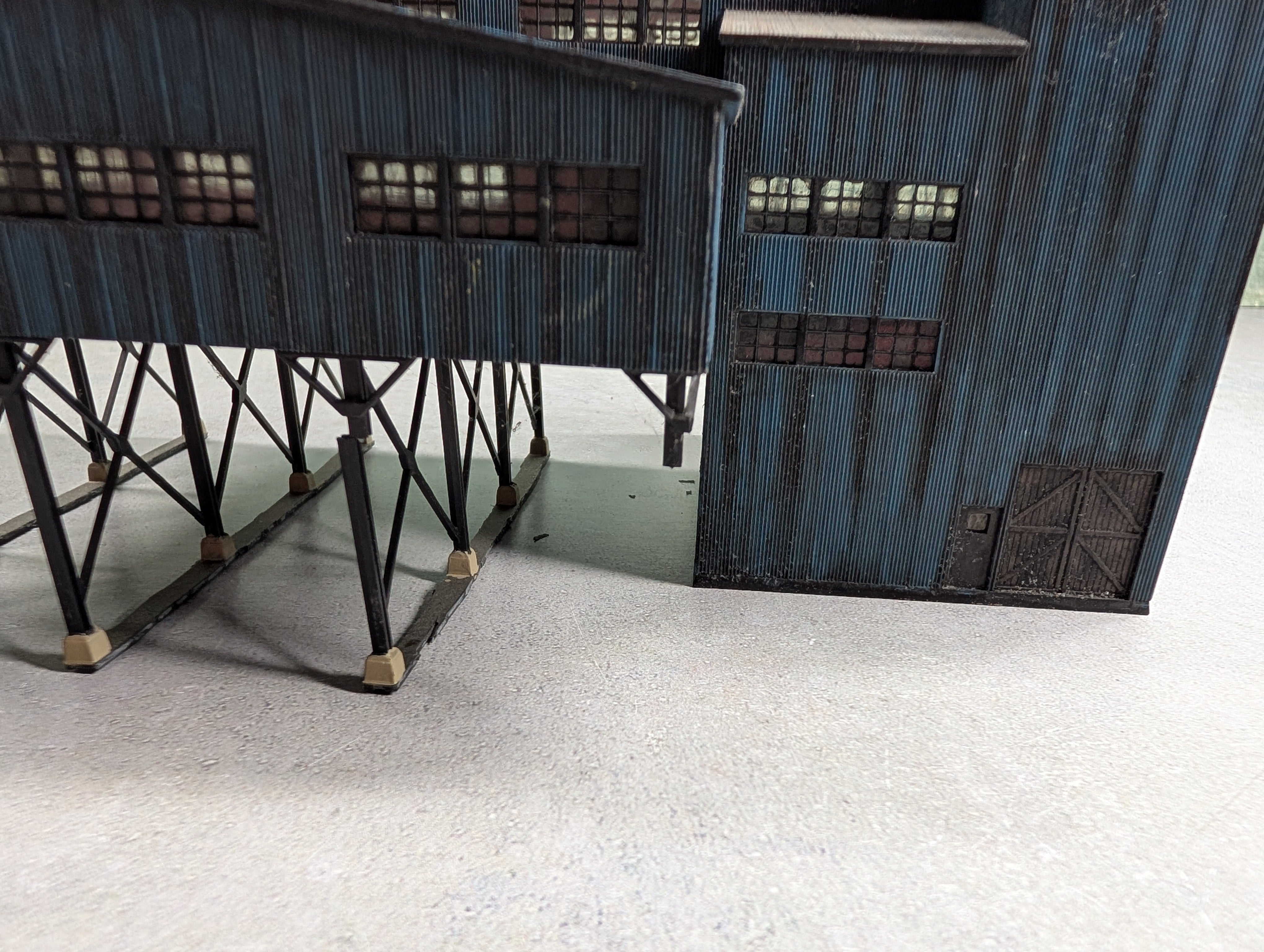 USED Walthers N Scale Weathered New River Mining Company