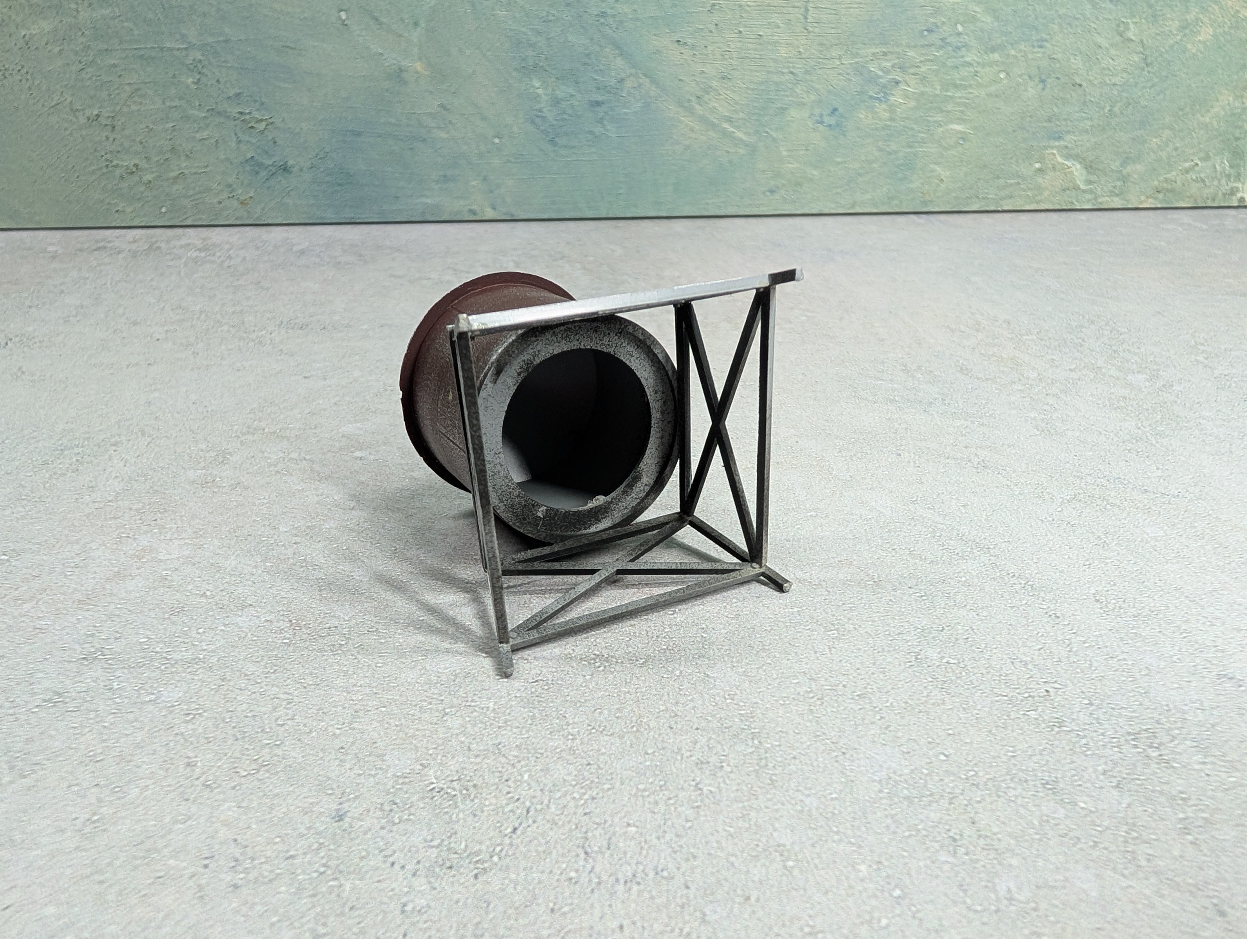 USED N Scale Water Tower