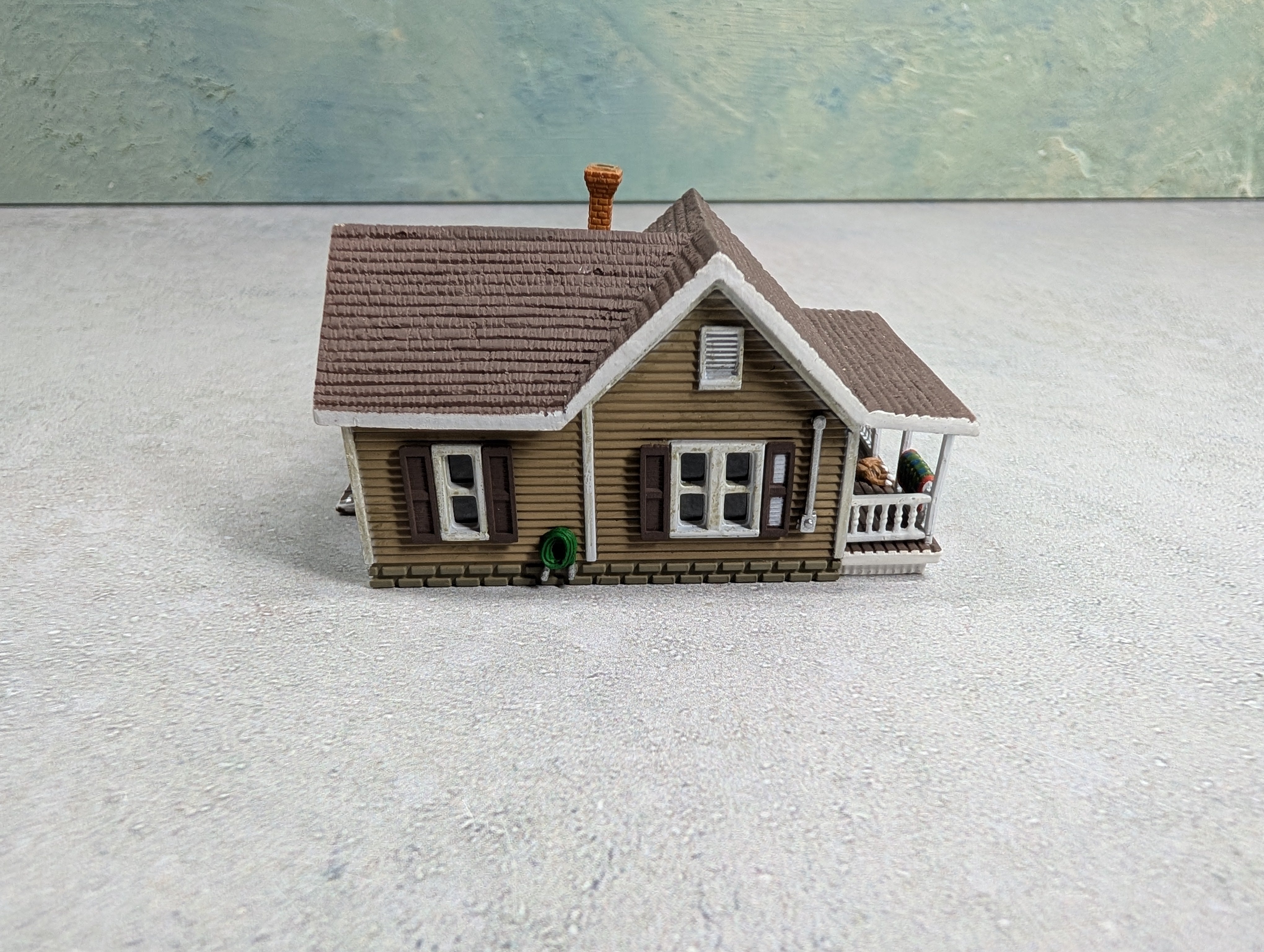 USED Woodland Scenics N Scale Granny's House