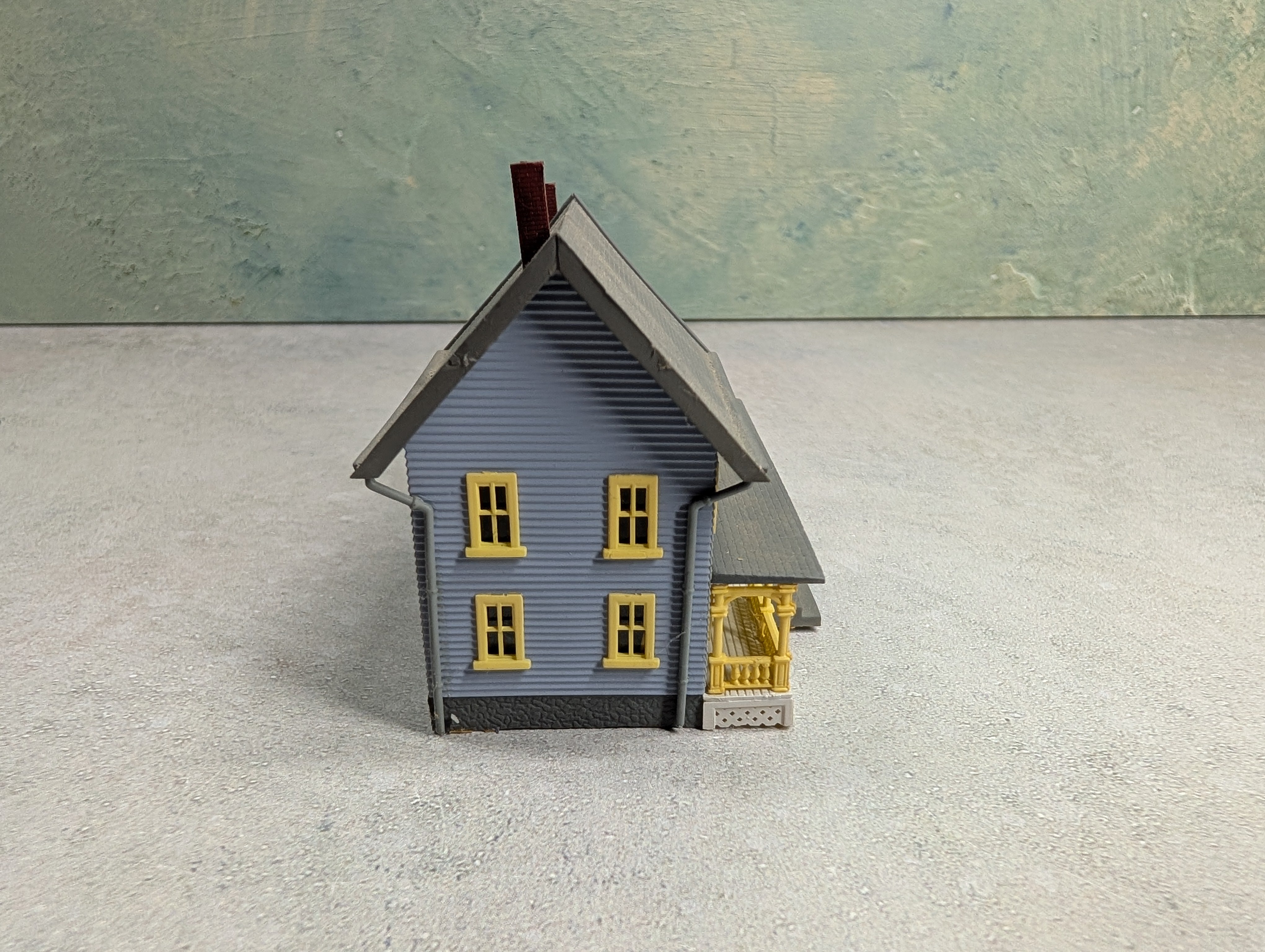 USED N Scale Farm House