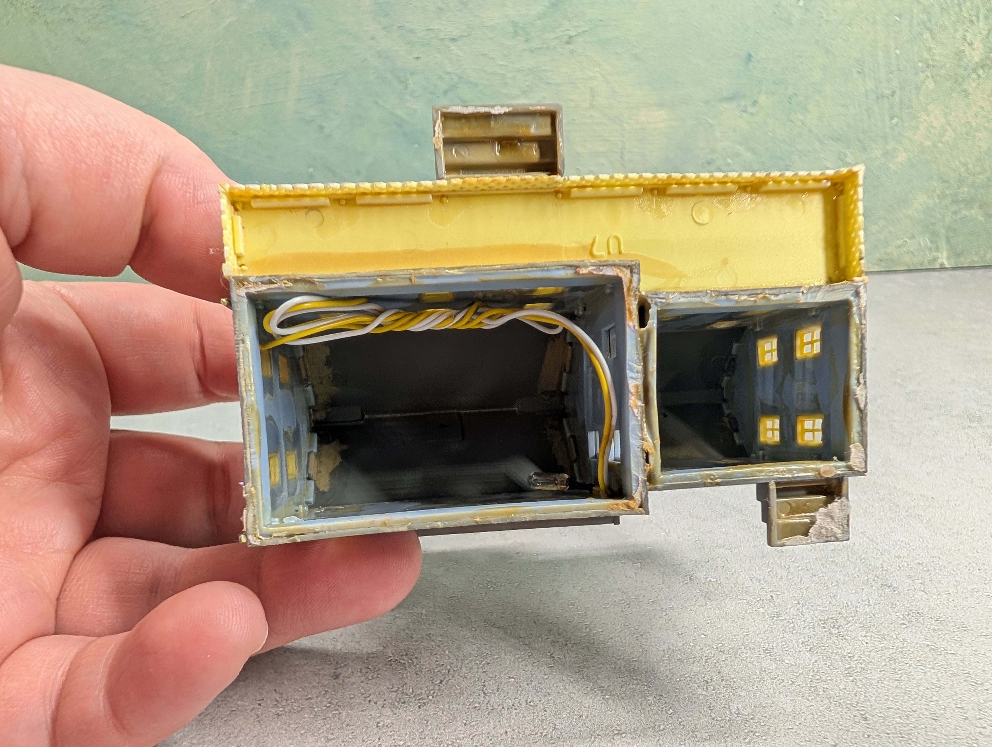 USED N Scale Farm House