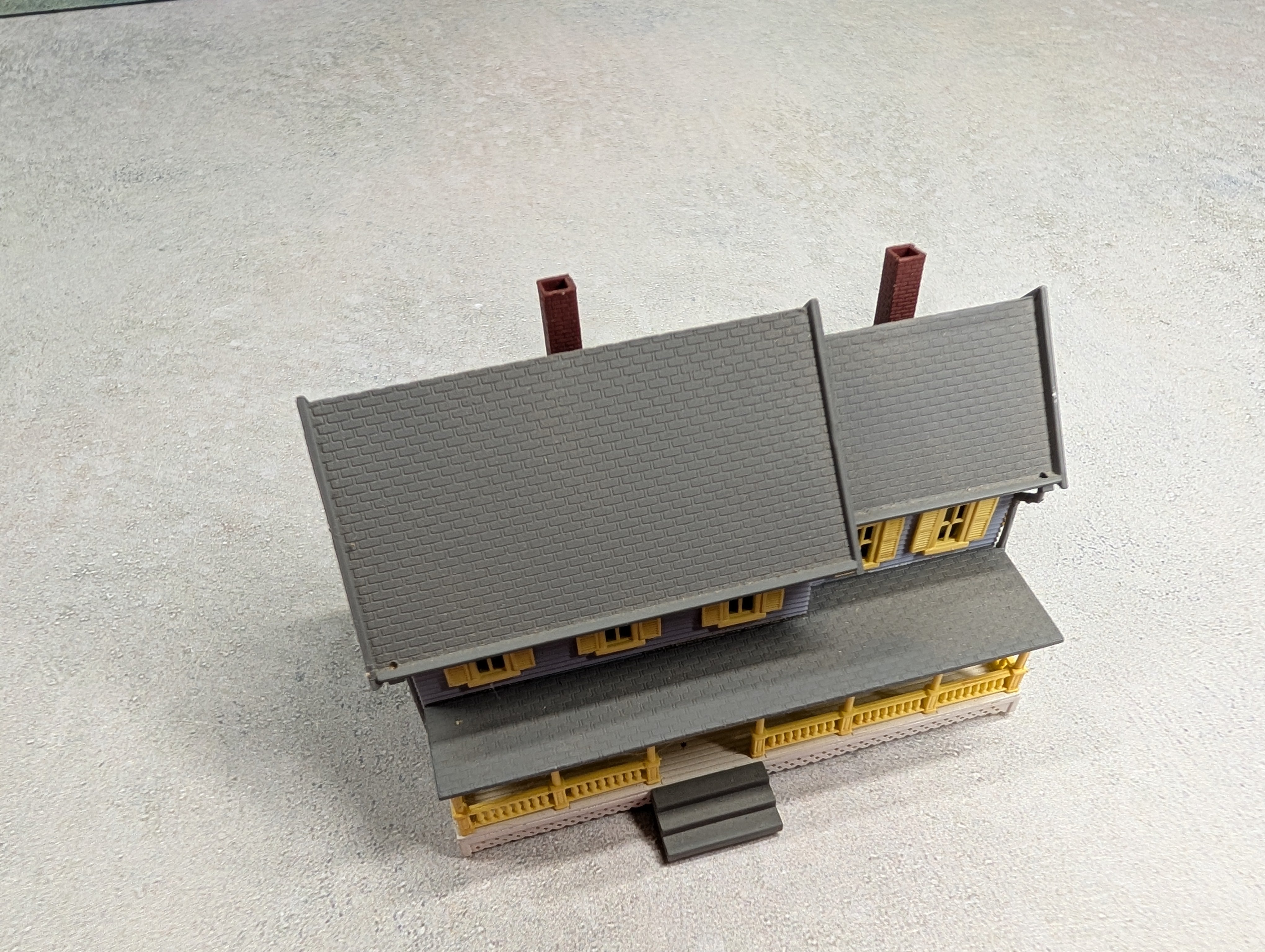 USED N Scale Farm House