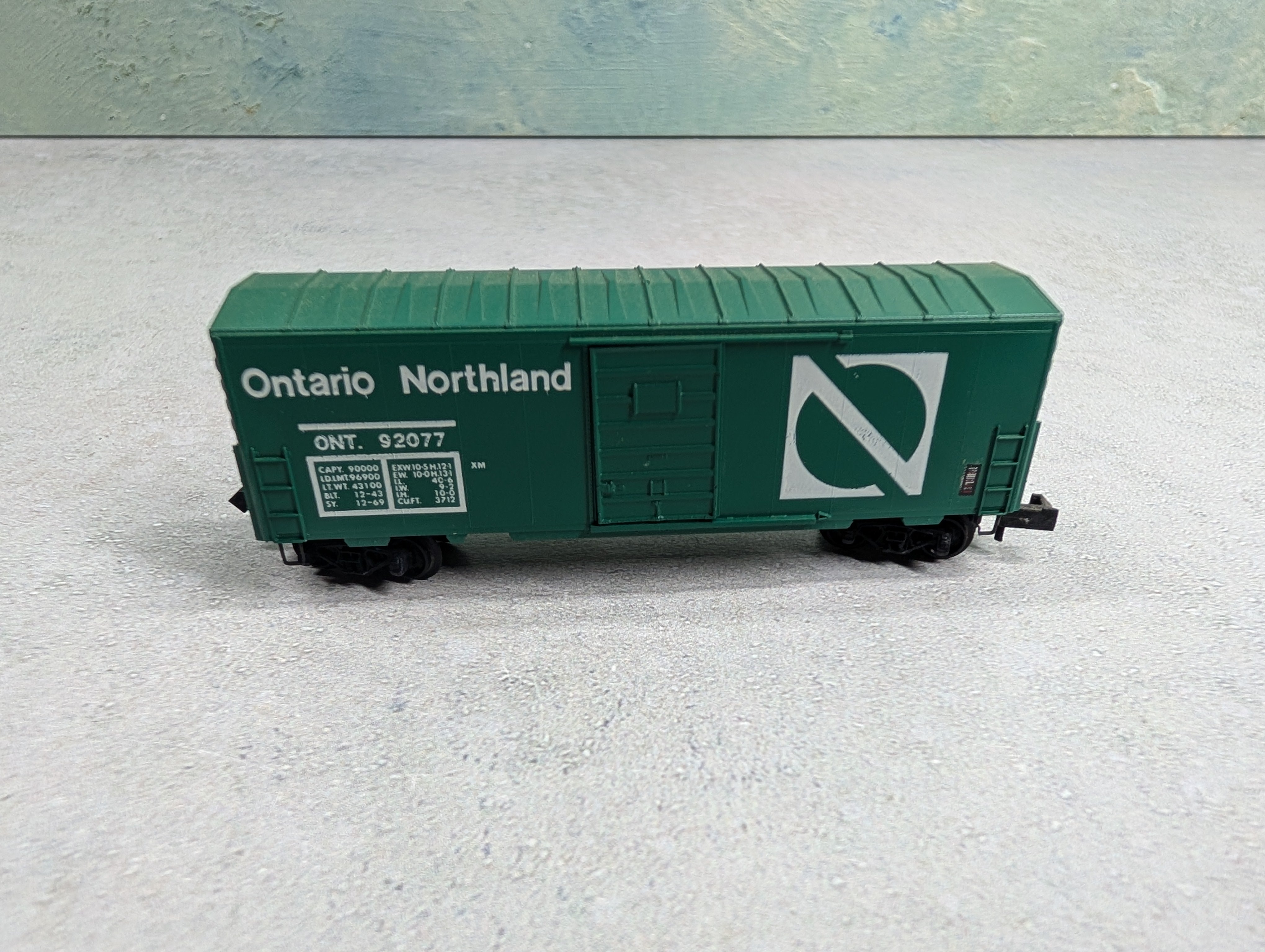 USED Kadee N Scale 40' Box Car Ontario Northland ONT #92077 Rapido Couplers