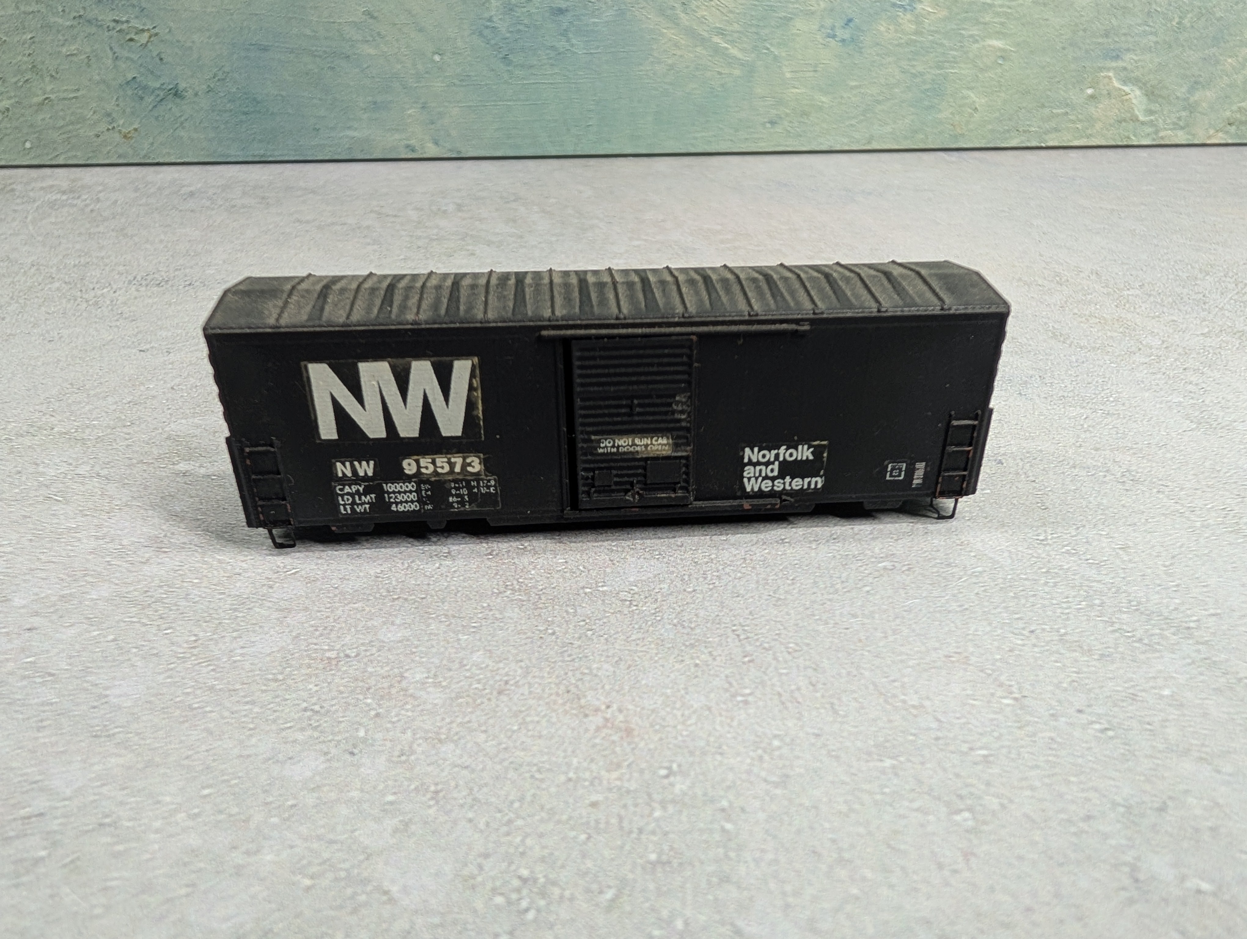 USED Kadee N Scale 40' Box Car Norfolk & Western NW #95573 Decal