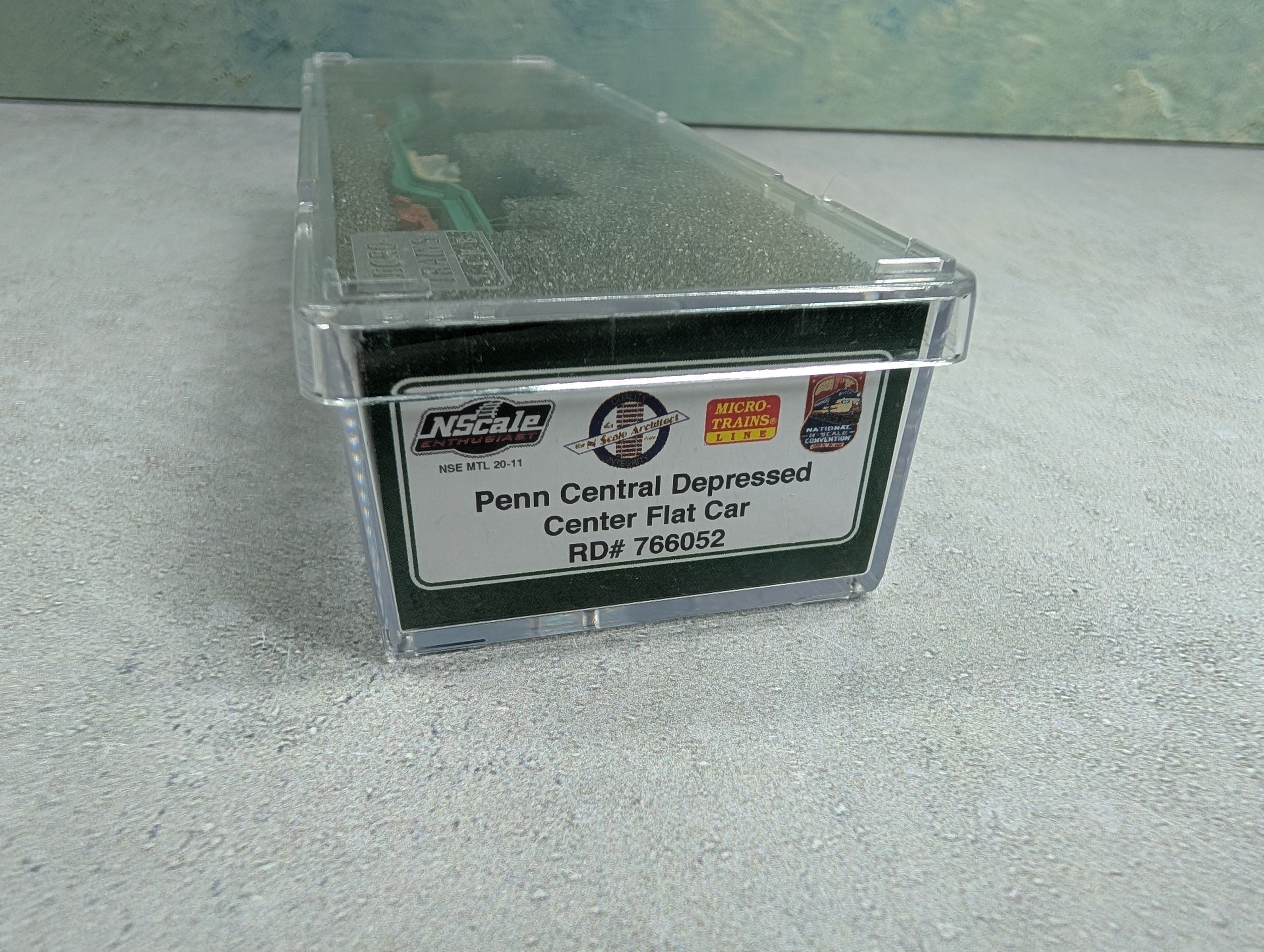 N Scale Enthusiast N Scale Depressed Center Flat Car Penn Central PC #766055