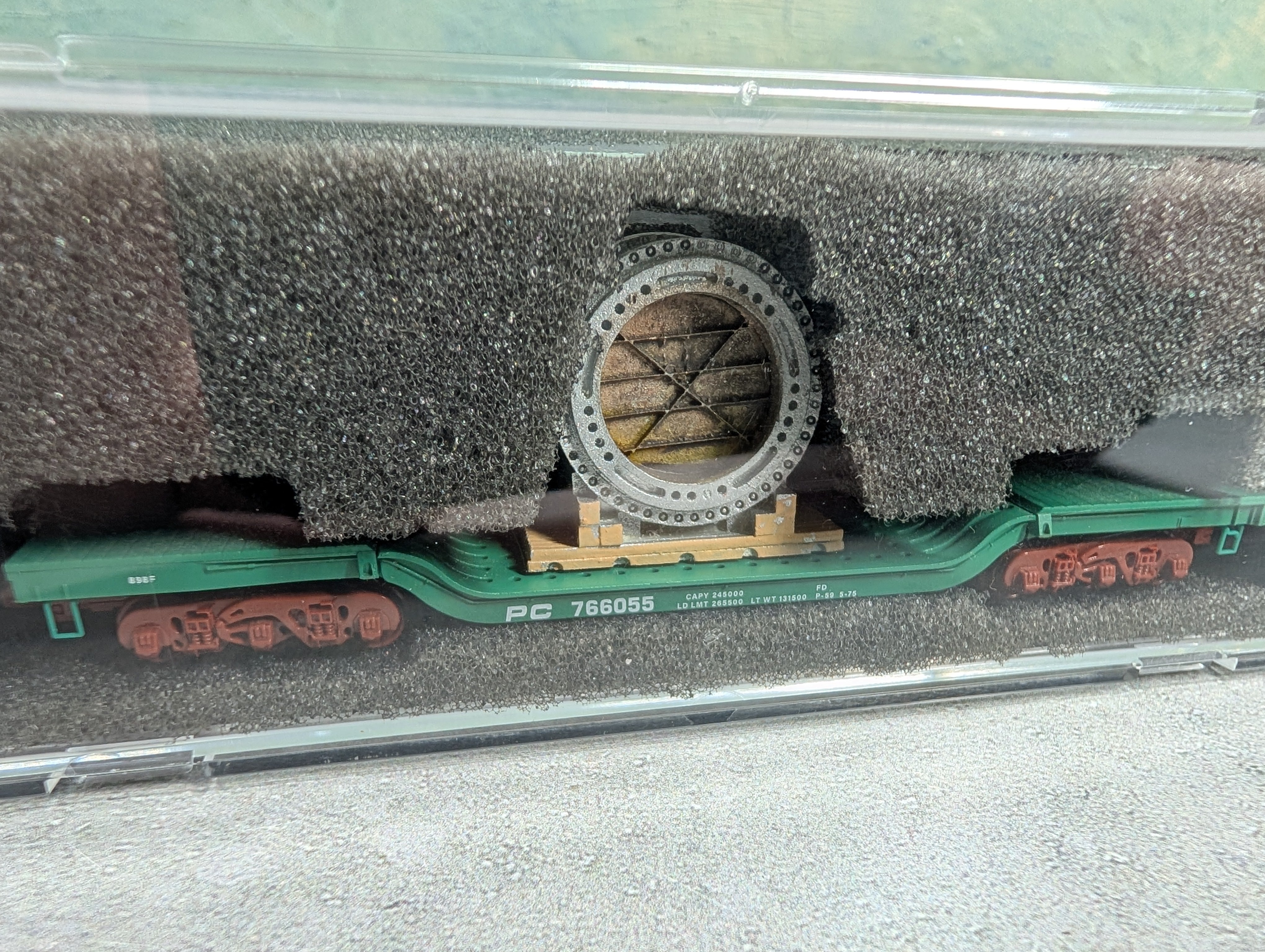 N Scale Enthusiast N Scale Depressed Center Flat Car Penn Central PC #766055