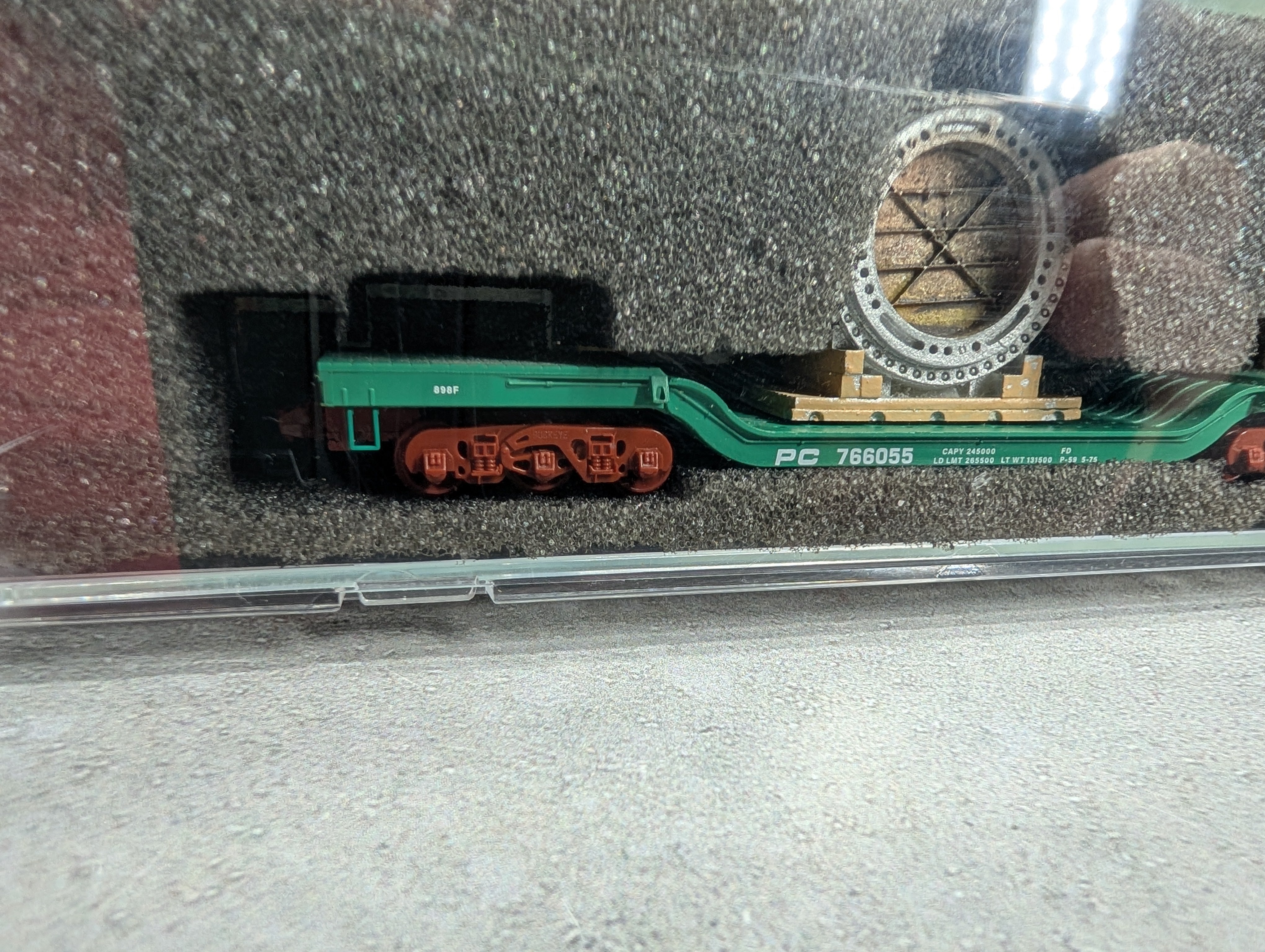N Scale Enthusiast N Scale Depressed Center Flat Car Penn Central PC #766055