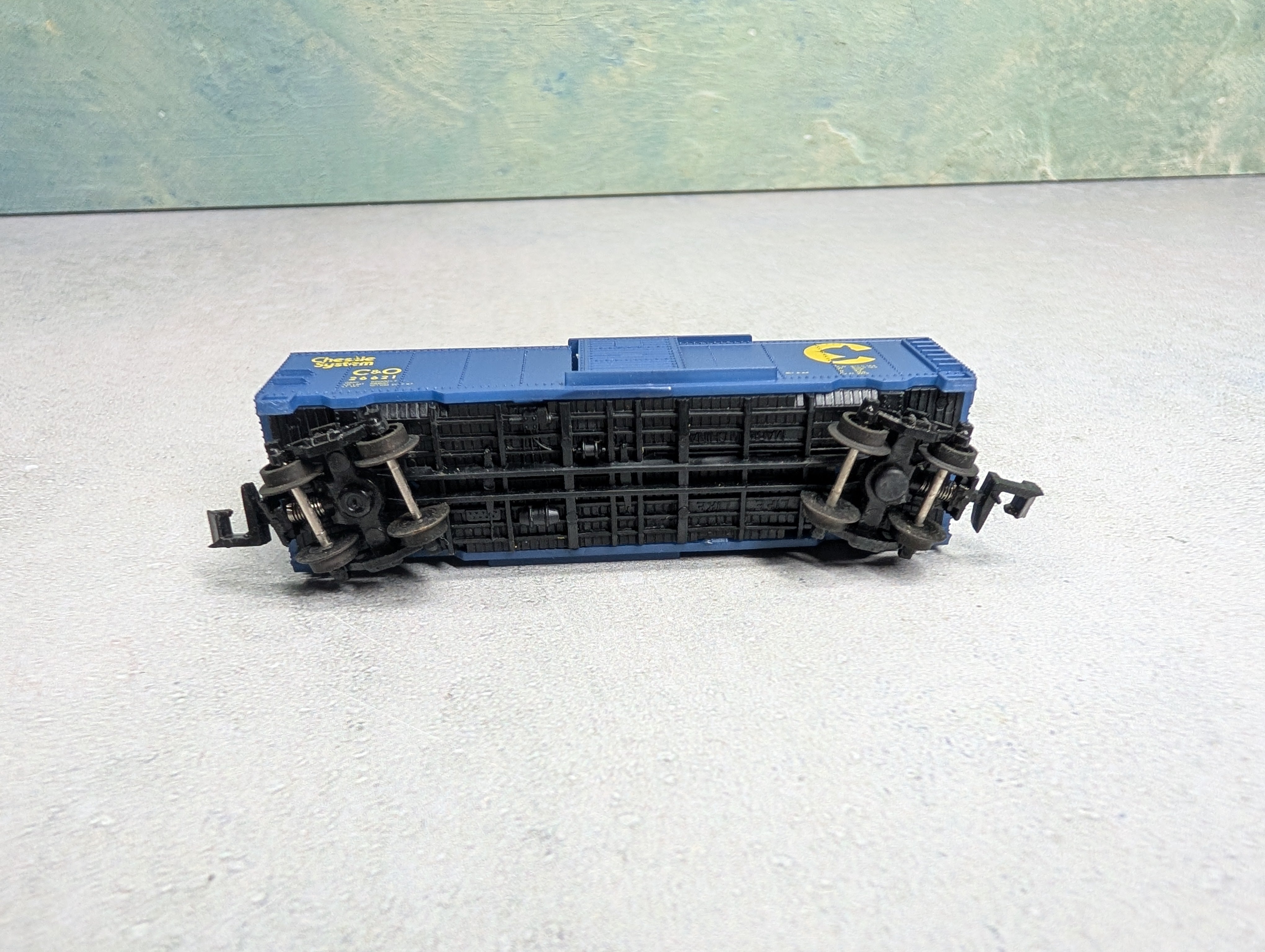 USED Life-Like N Scale 40' Box Car Chessie System C&O #26621