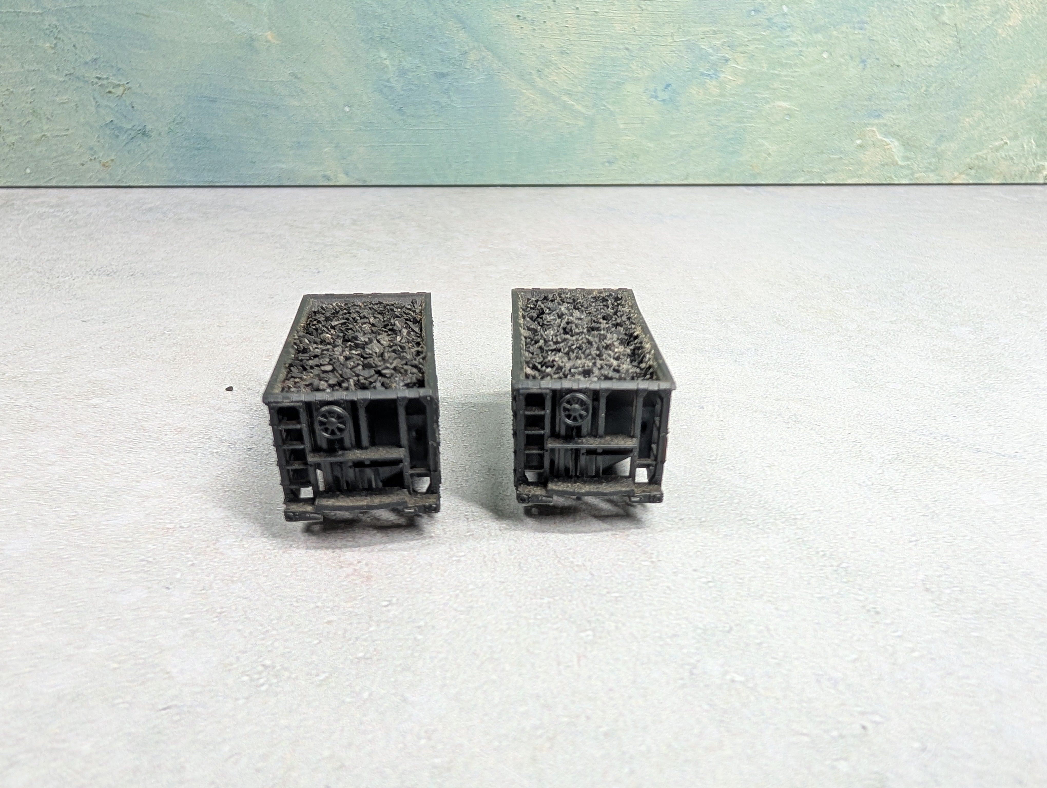 USED Atlas N Scale Ore Cars SOO Line #81698 w/ Load, No trucks (2 pcs)