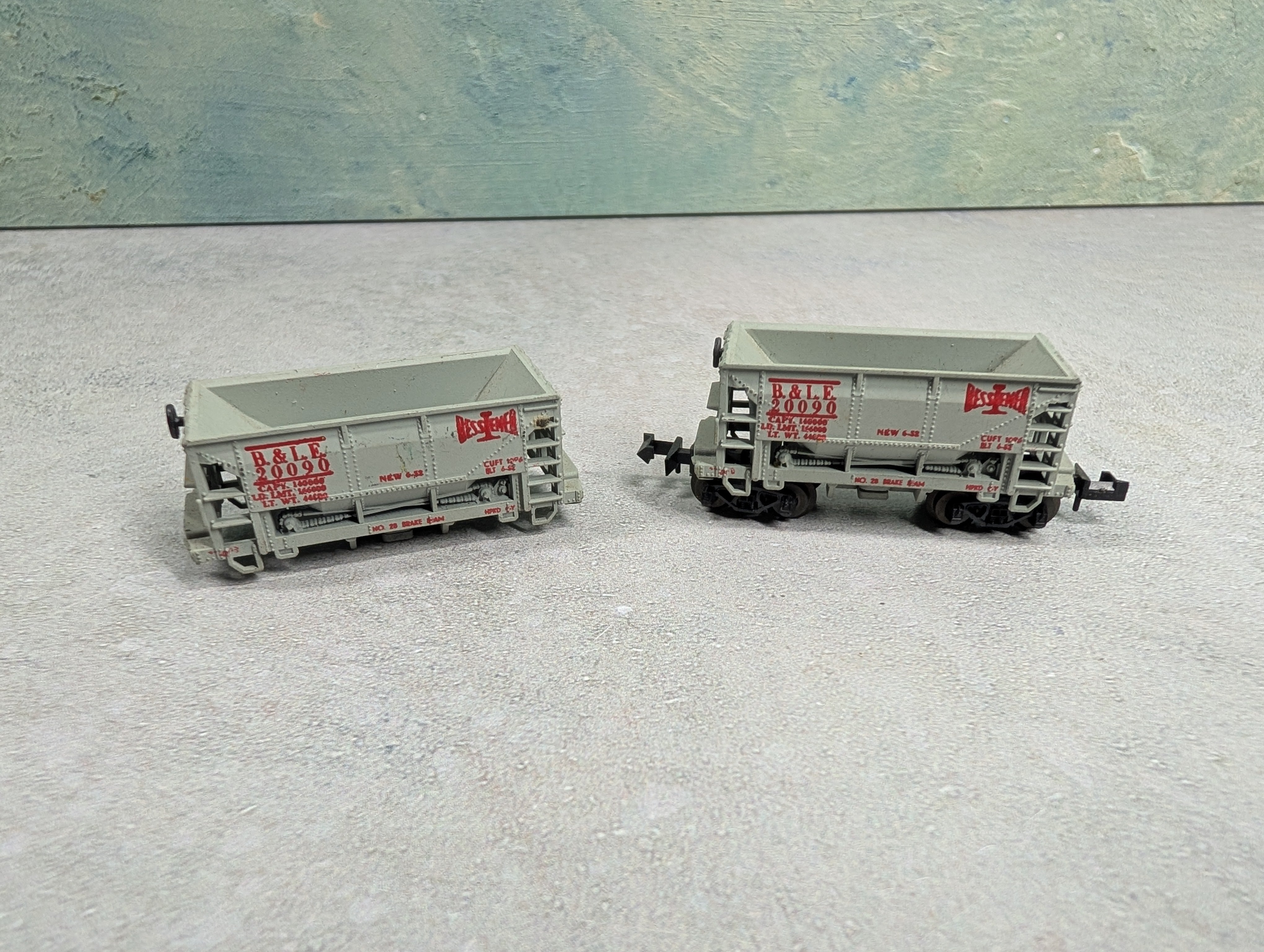 USED TRIX N Scale Ore Cars Bessemer and Lake Erie Railroad B&LE #20090 (2 pcs)