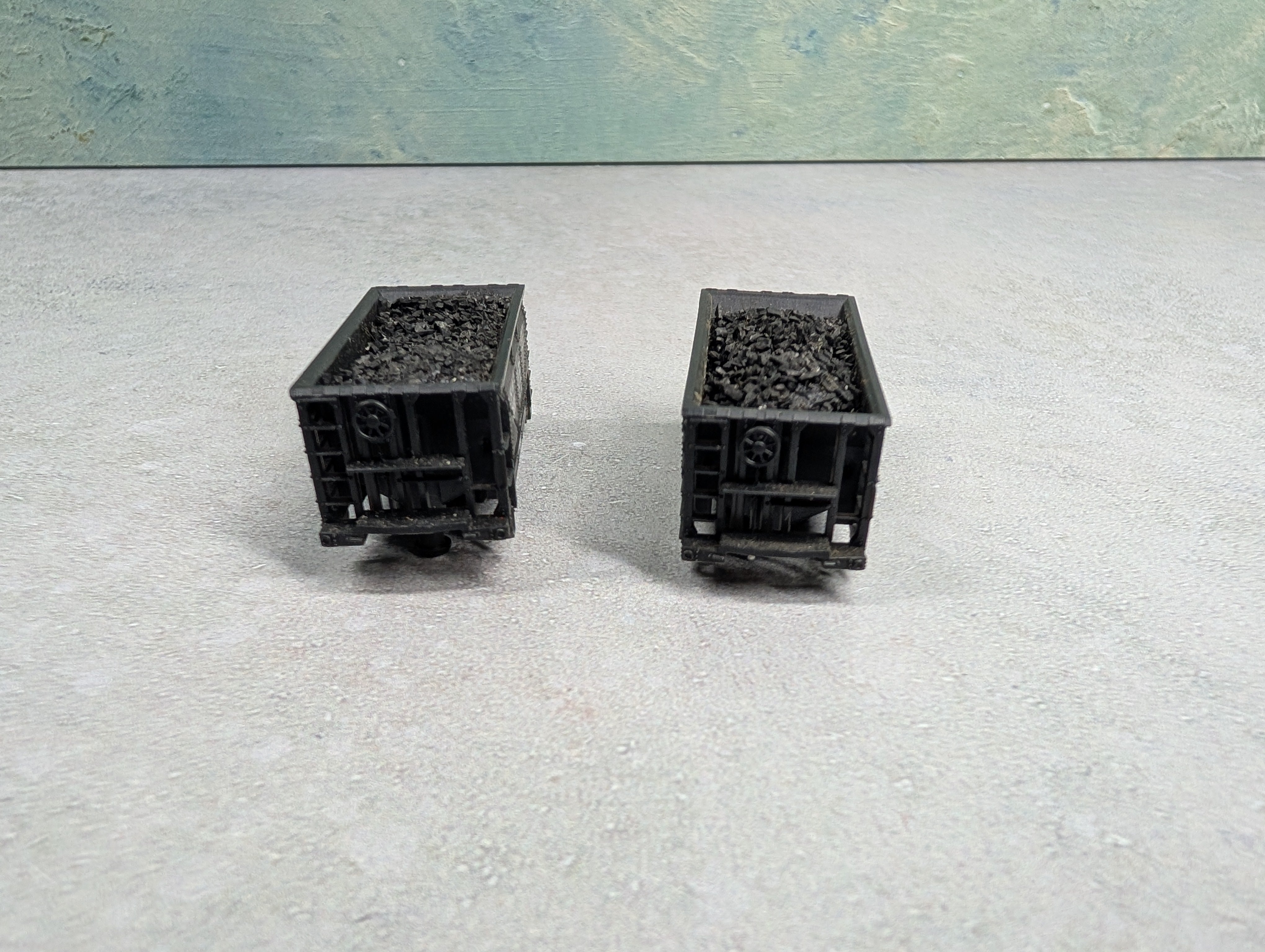USED Atlas N Scale Ore Cars Lake Superior and Ishpeming Railroad LS&I #7893 w/ Load (2 pcs)