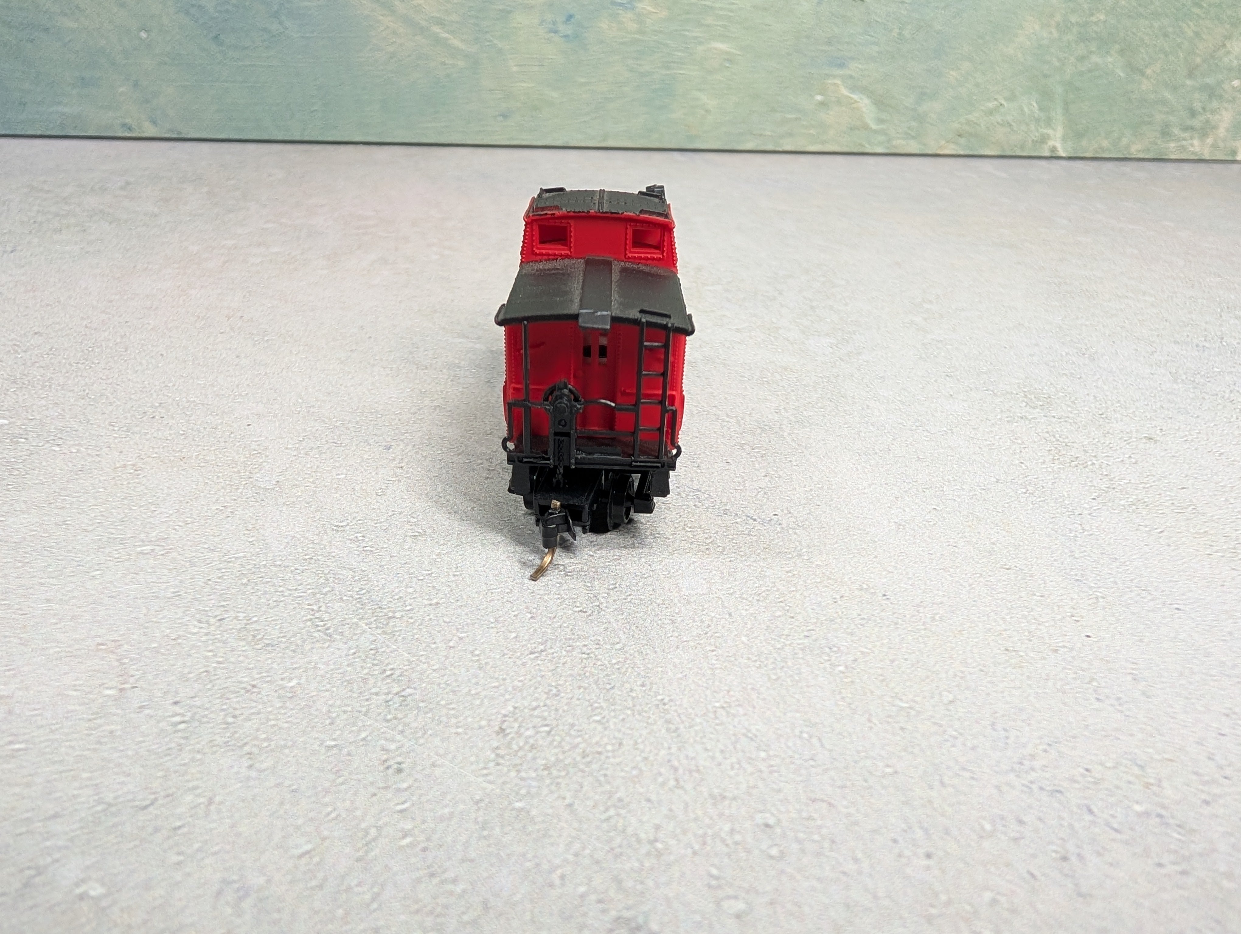 USED Life-Like N Scale Cupola Caboose Jersey Central #91506 Knuckle Couplers