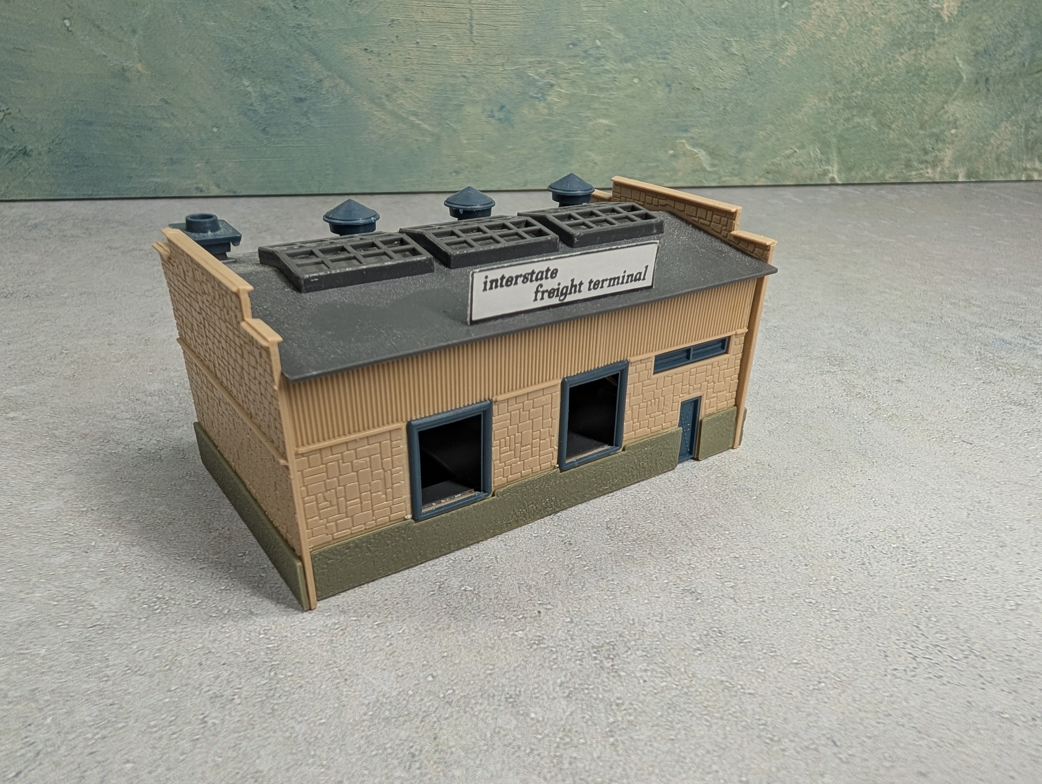 USED N Scale Interstate Freight Terminal Building
