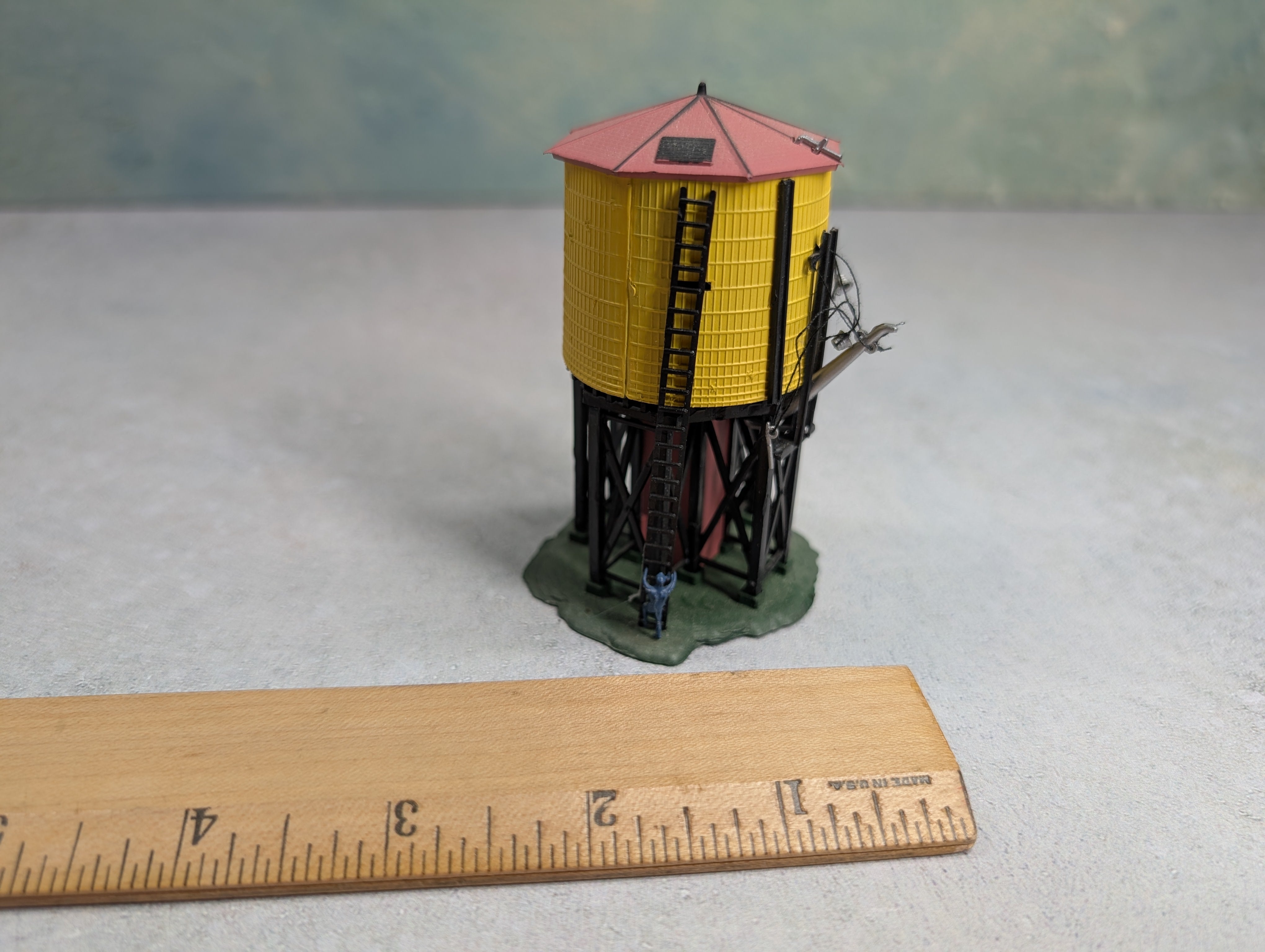 USED Bachmann N Scale Water Tower