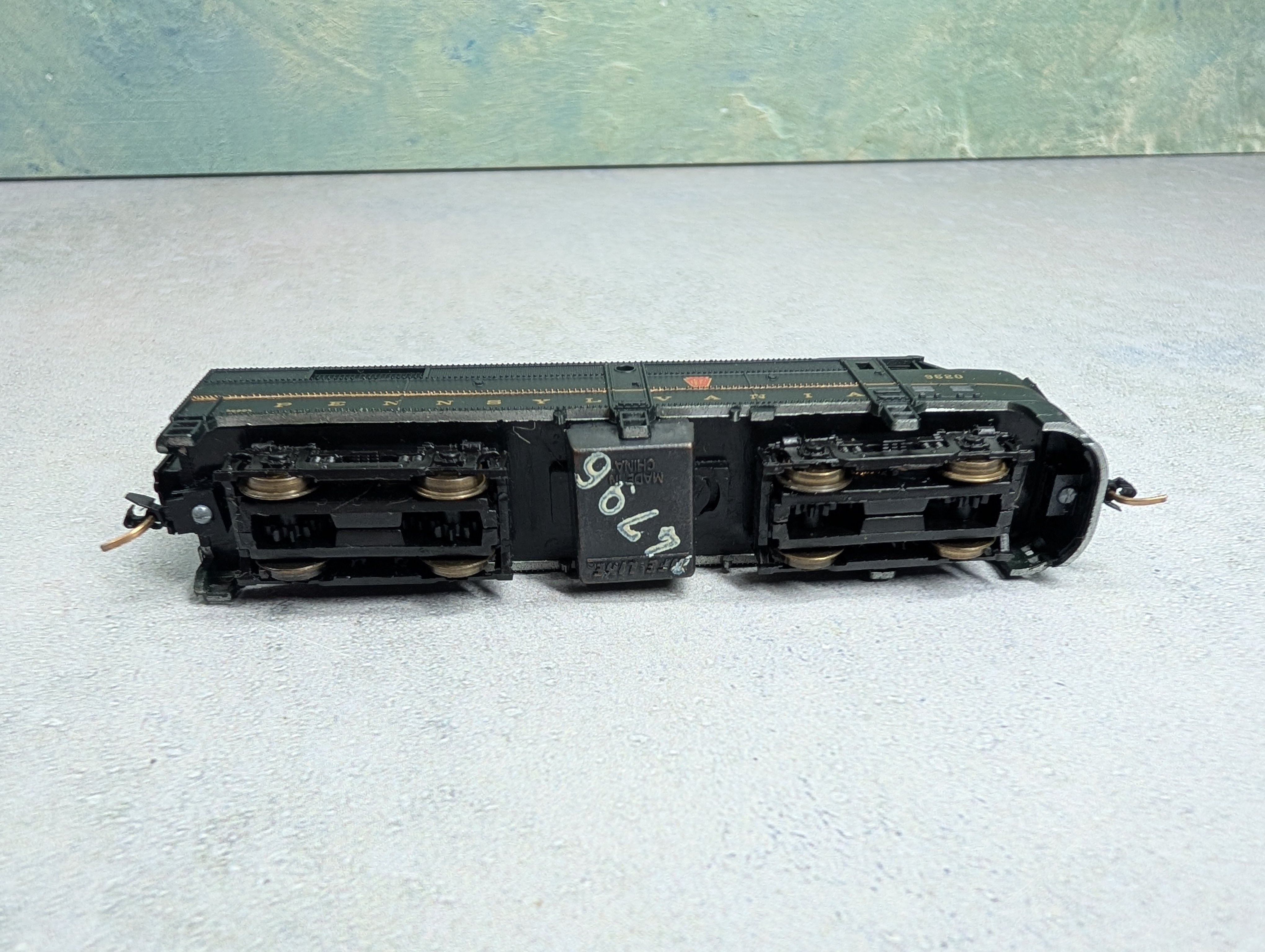 USED Life-Like N Scale F2 A Unit Diesel Locomotive Pennsylvania #9620 Runs Great DC