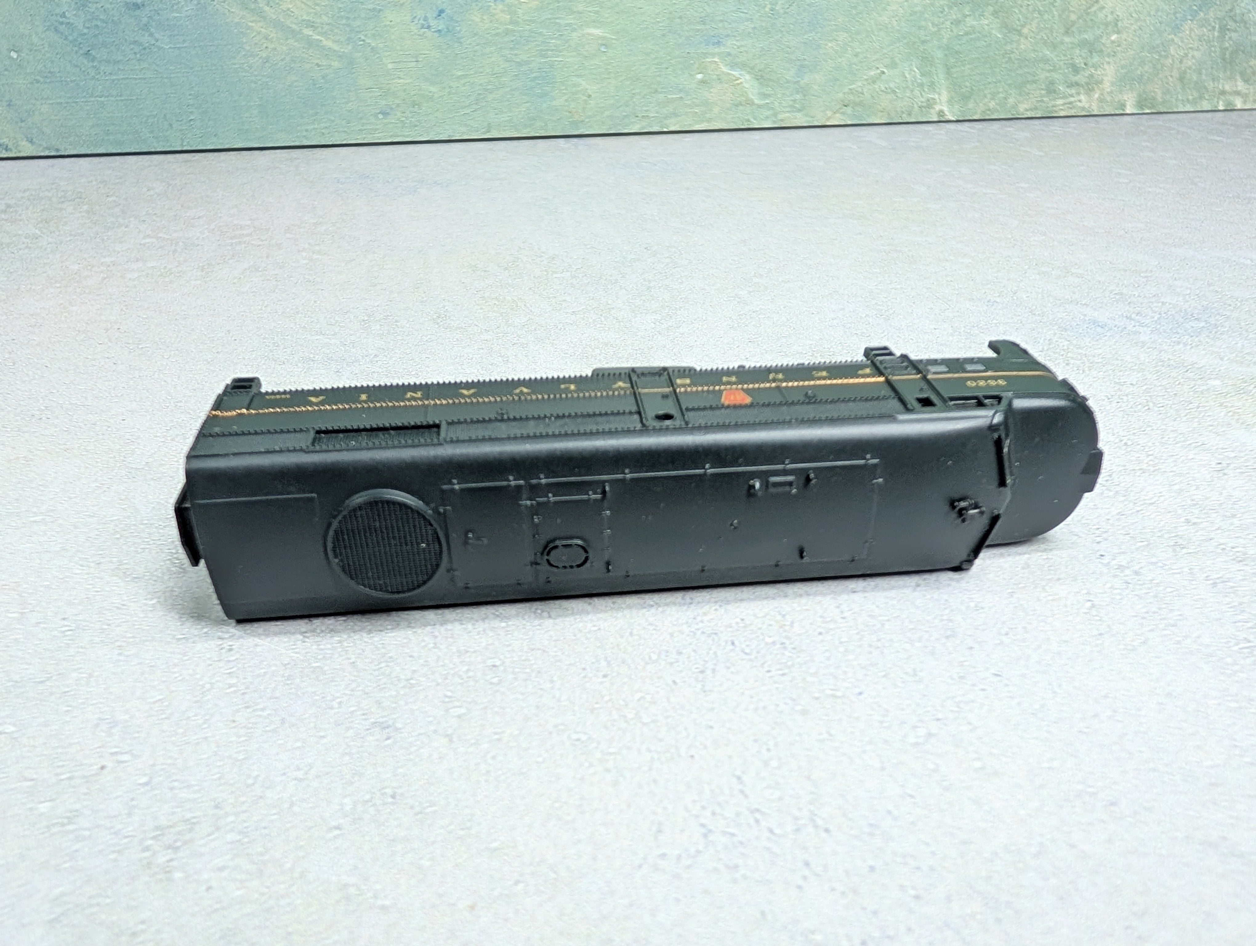 USED Life-Like N Scale F2 A Unit Diesel Locomotive Pennsylvania #9620 Runs Great DC