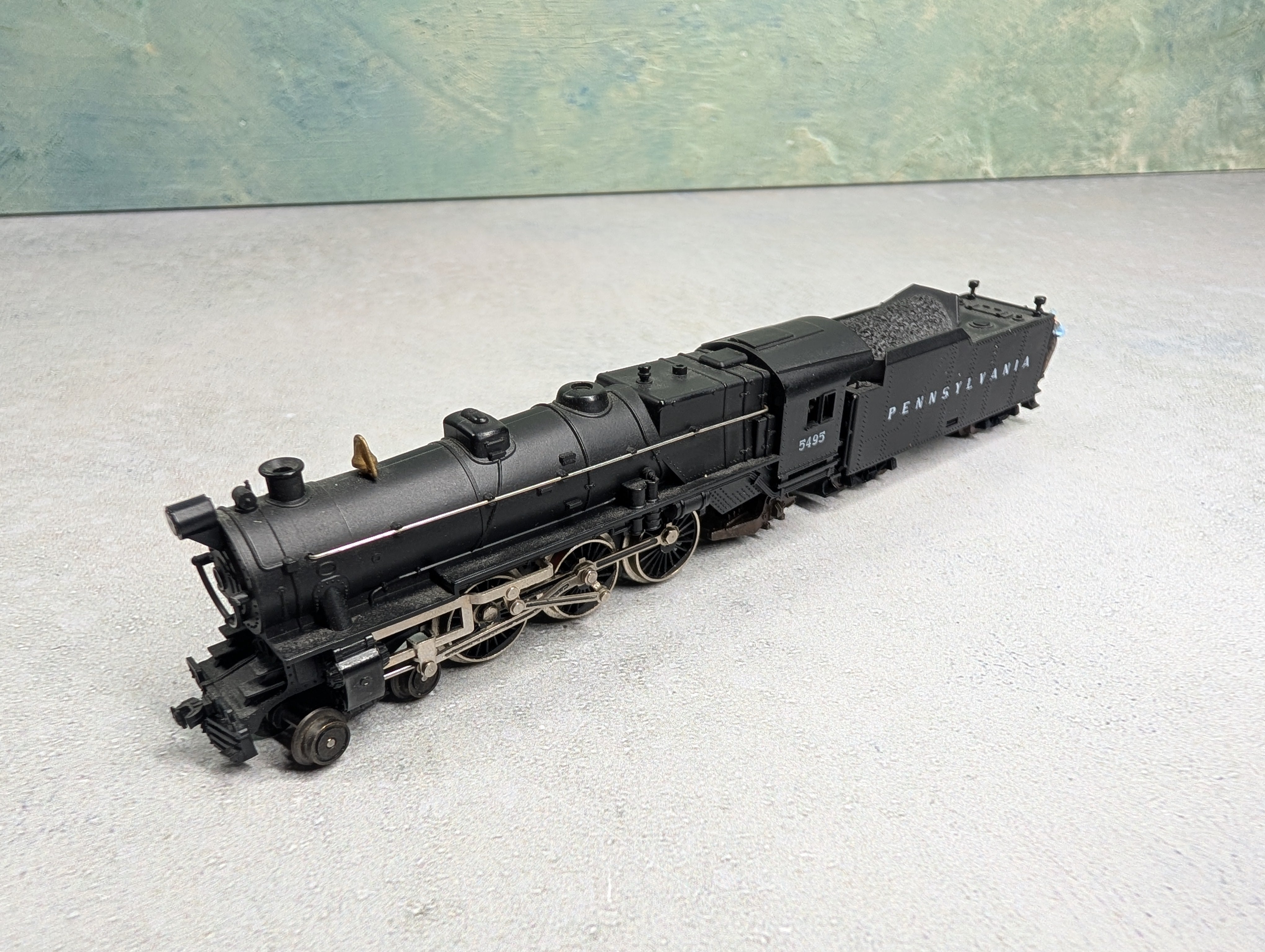 USED Minitrix N Scale 4-6-2 Steam Locomotive Pennsylvania #5495 Runs Poor DC