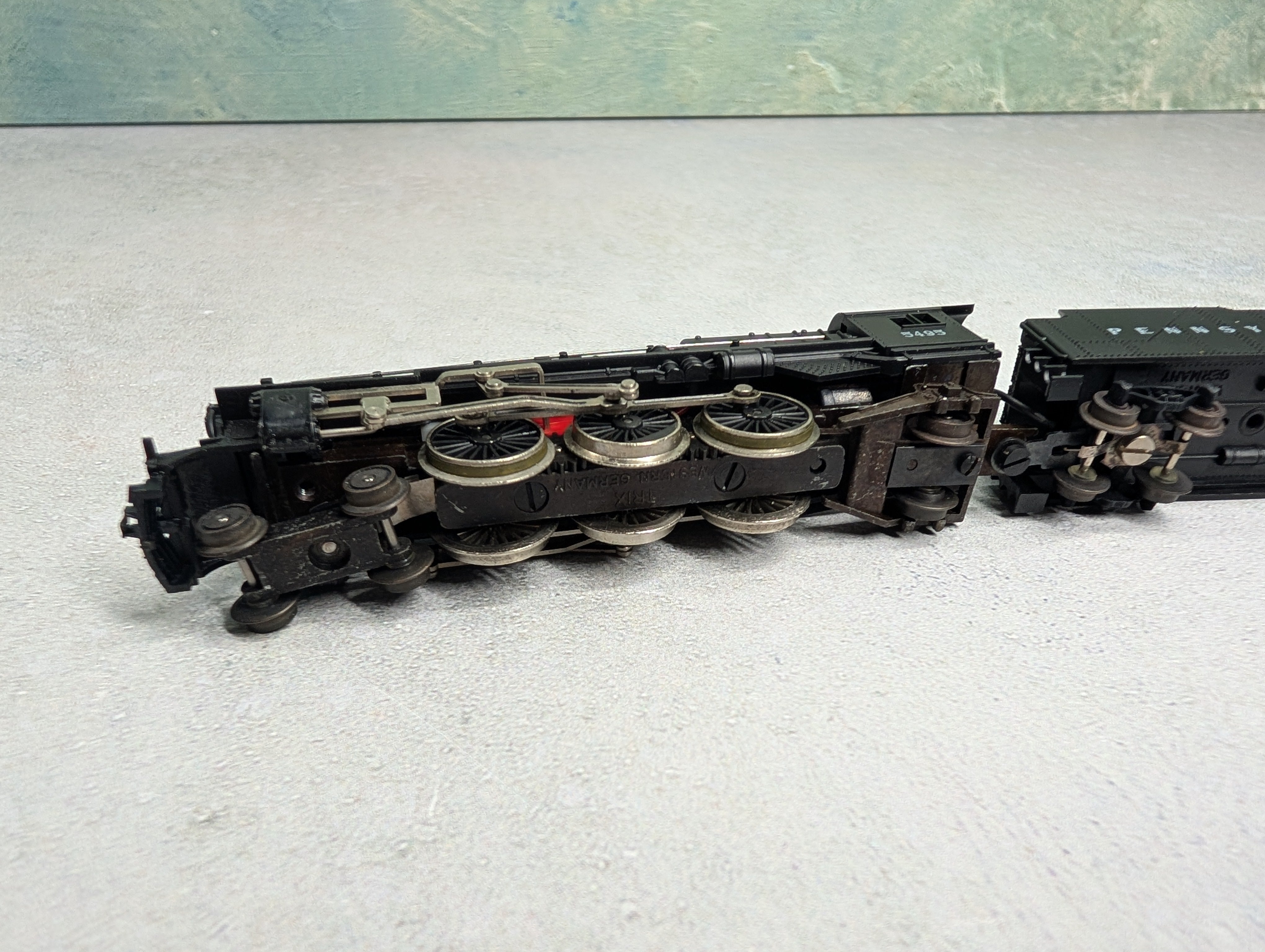 USED Minitrix N Scale 4-6-2 Steam Locomotive Pennsylvania #5495 Runs Poor DC