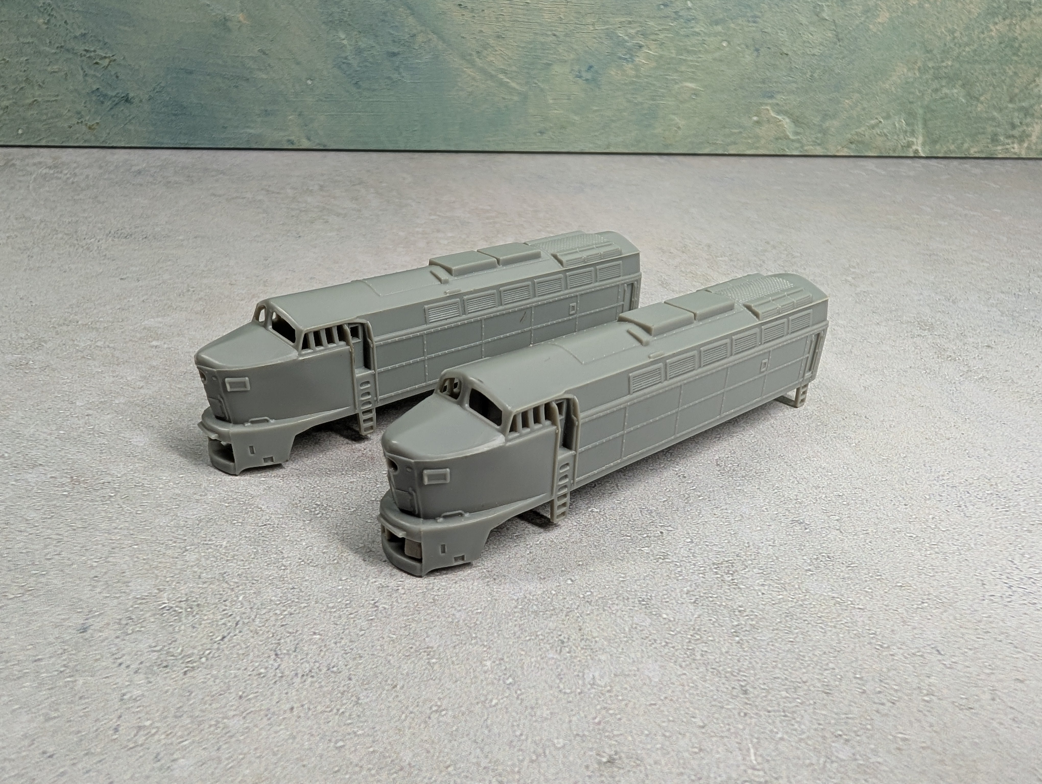 USED N Scale Diesel Locomotive Shells, Gray Undecorated (2 pcs)